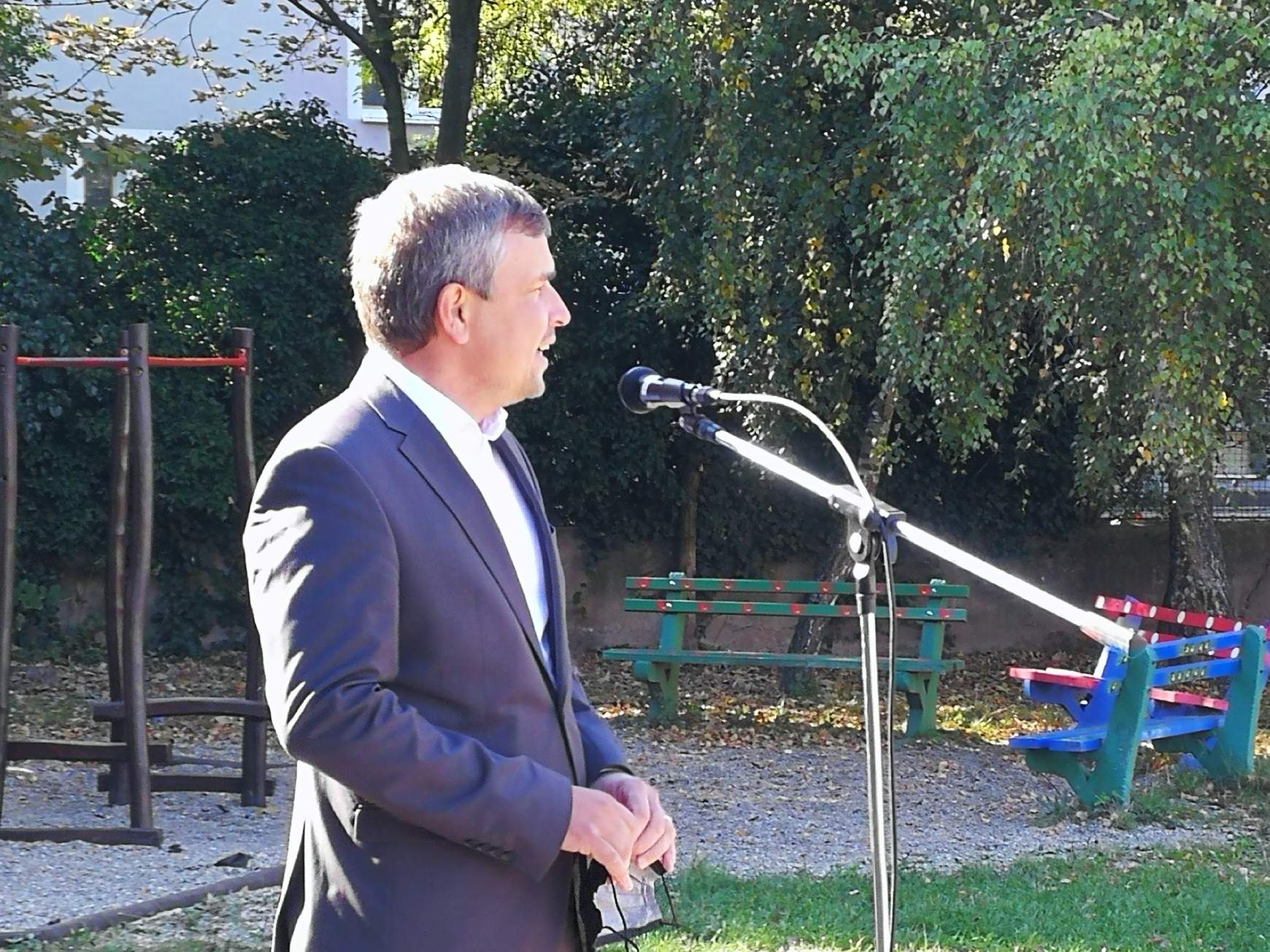 Keszegh Béla polgármester a rendszeres sportolás fontosságát is hangsúlyozta. 