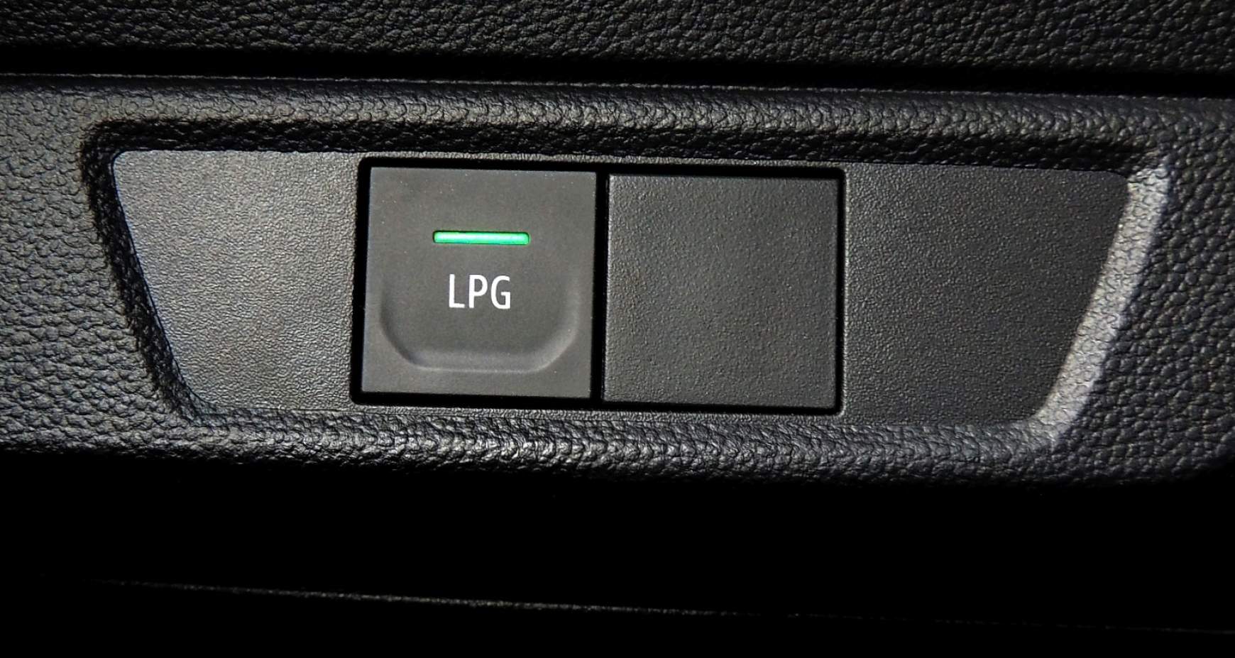 dacia-logan-tce-100-lpg-c-20