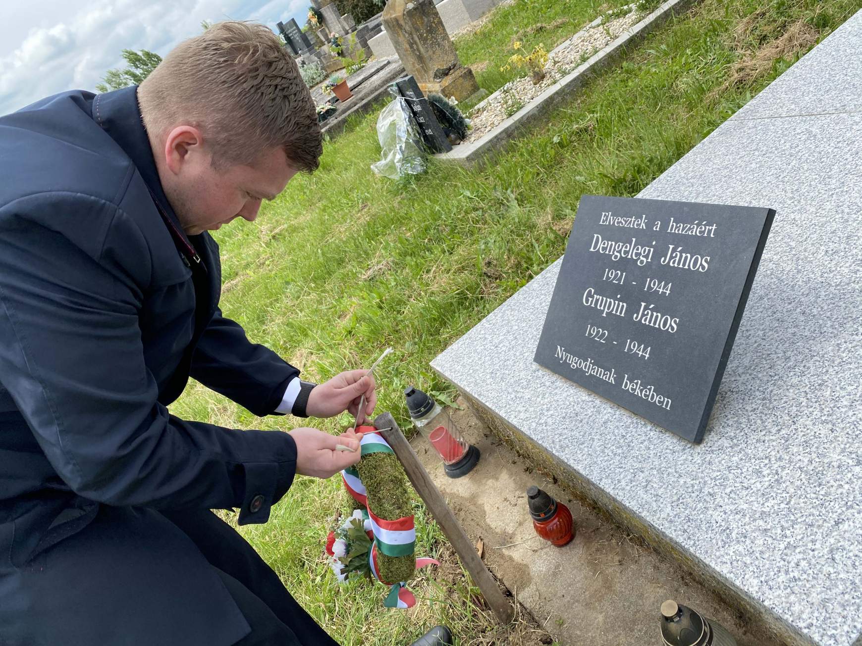 Megemlékezés a községben elesett magyar katonák sírjánál