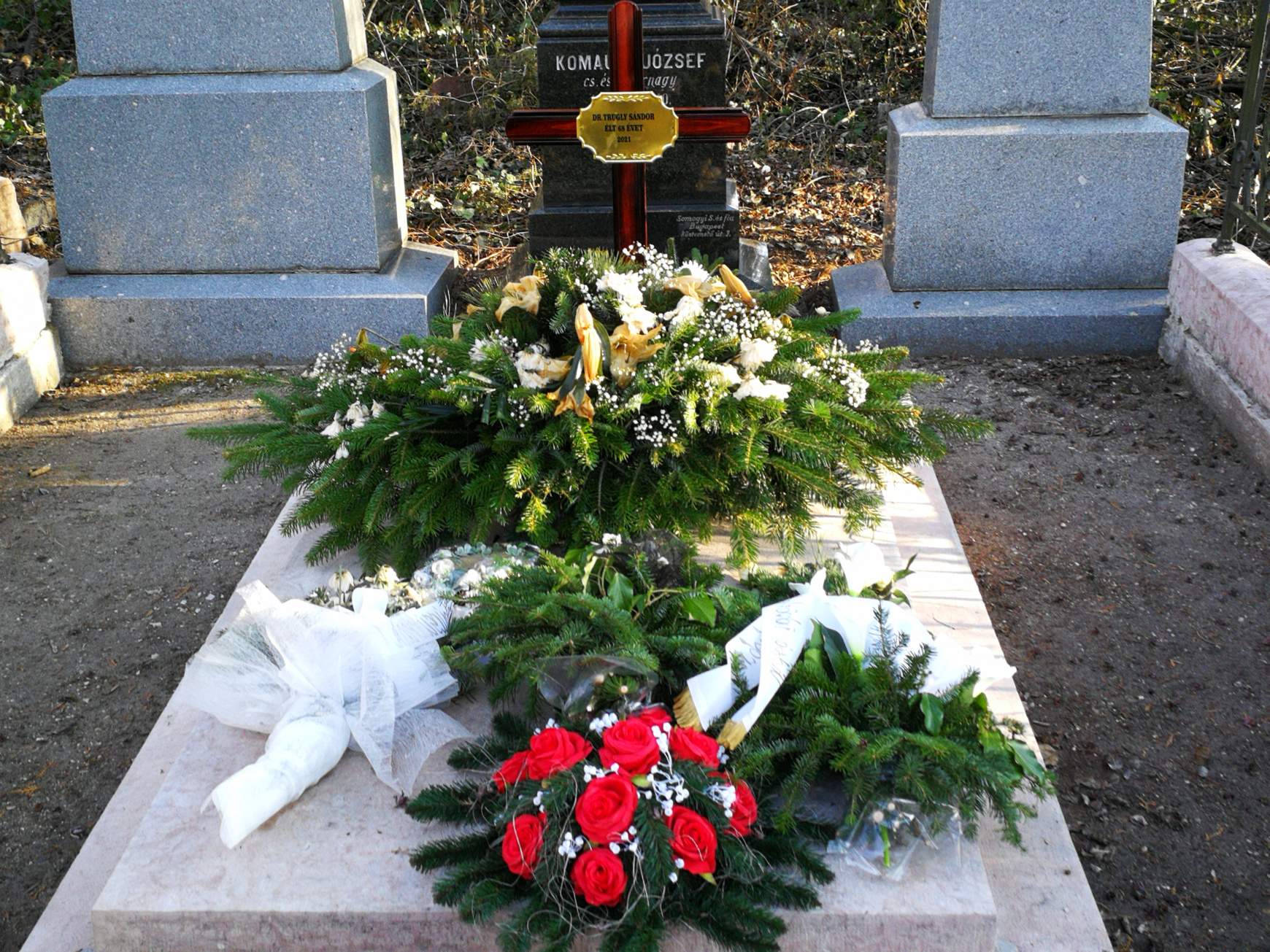 Trugly Sándor már az észak-komáromi református temetőben alussza örök álmát