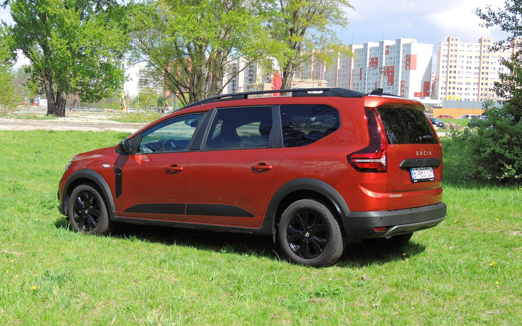 dacia-jog-tce-110-extr-02