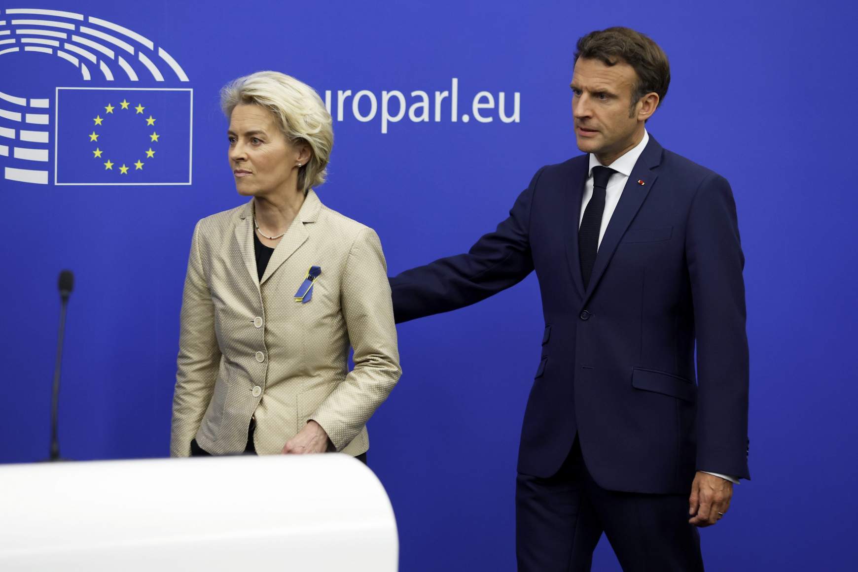 Leyen, Macron