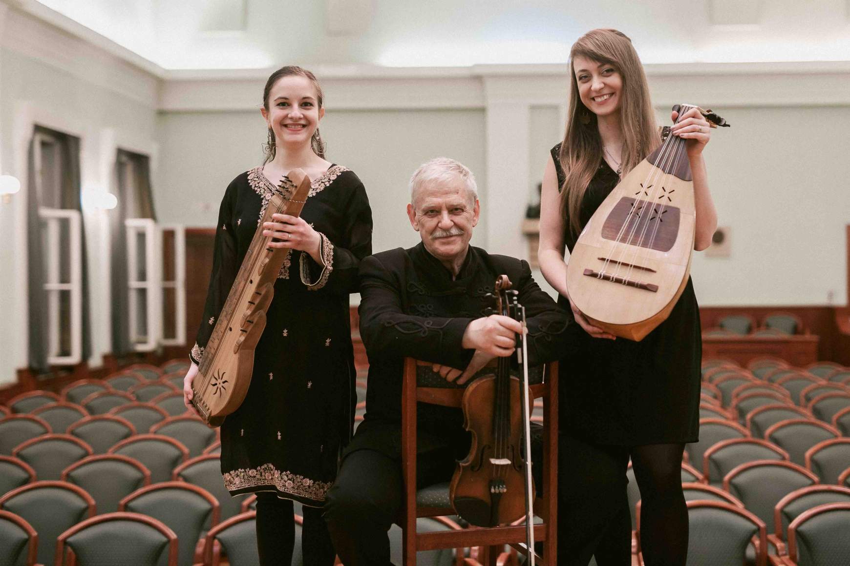 Légrády Eszter, Jánosi András, Apró Anna