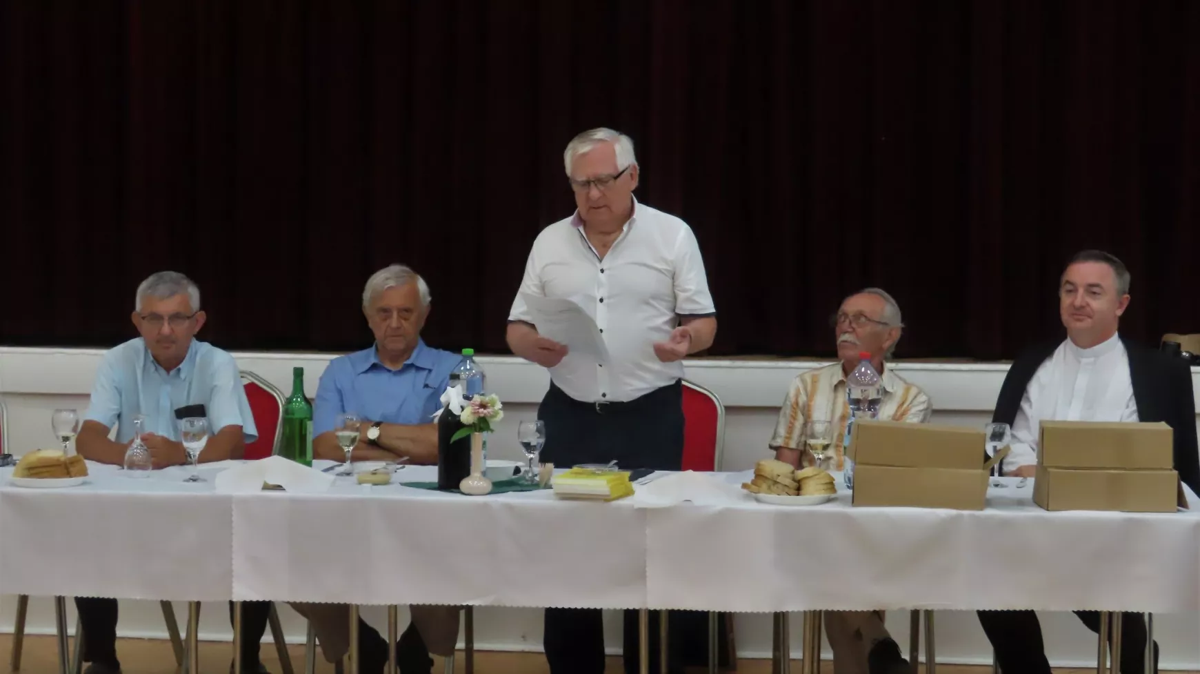 Iparista találkozó Nána