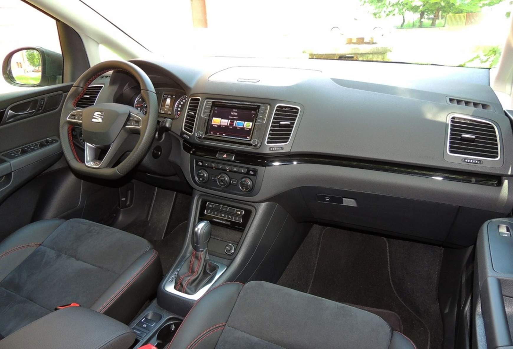 seat-alhambra-fr-09
