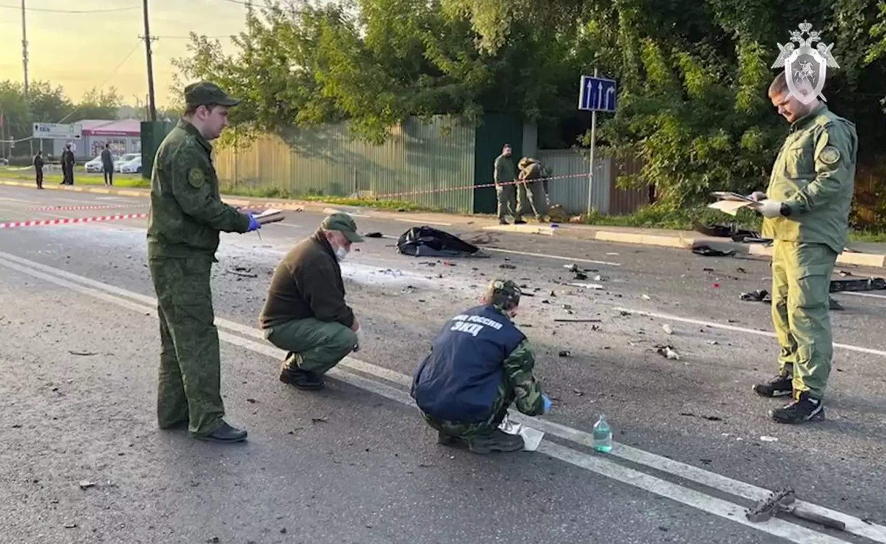 Helyszínelők a Dugina-gyilkosság helyszínén