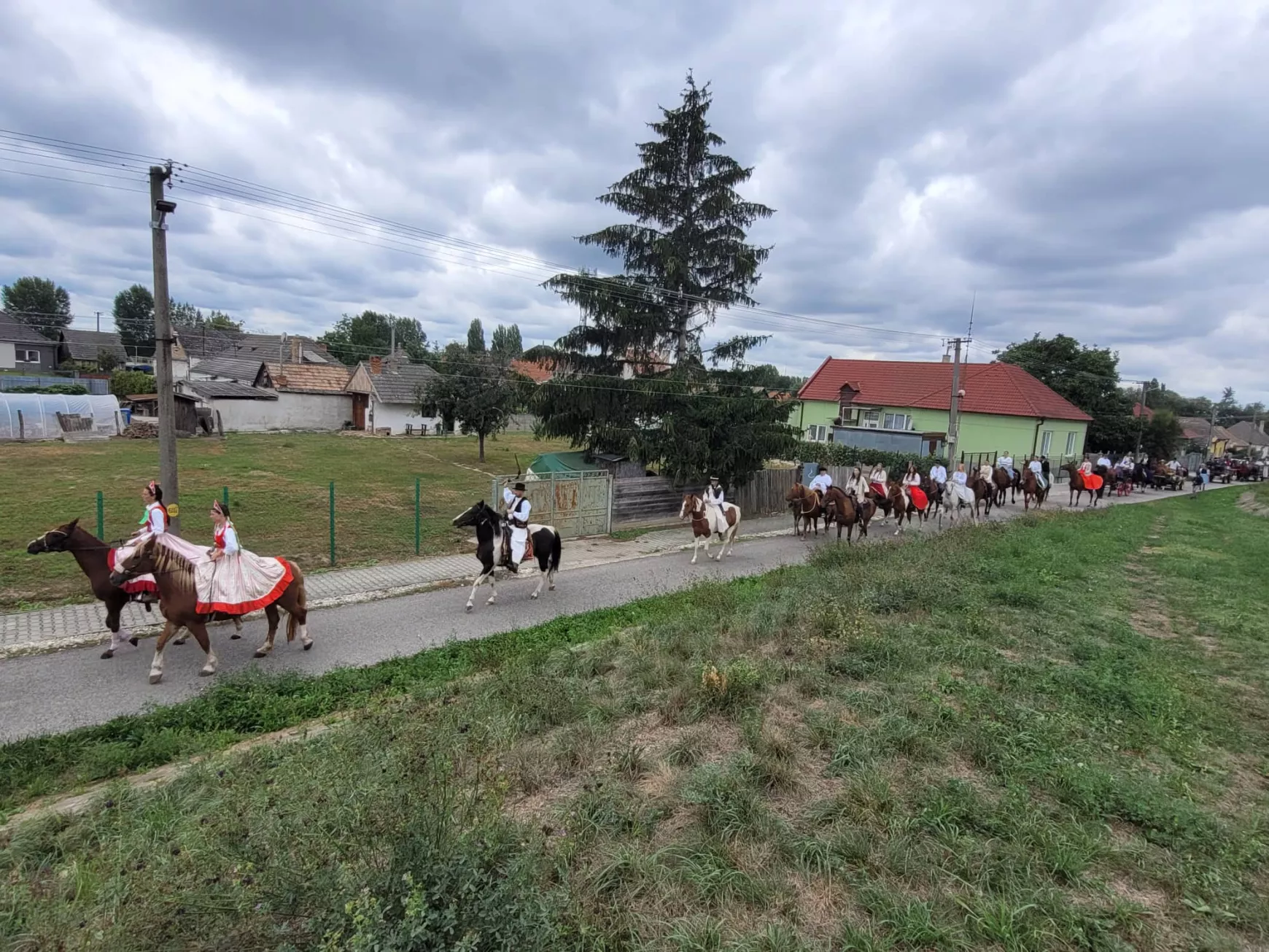 Az induló menet