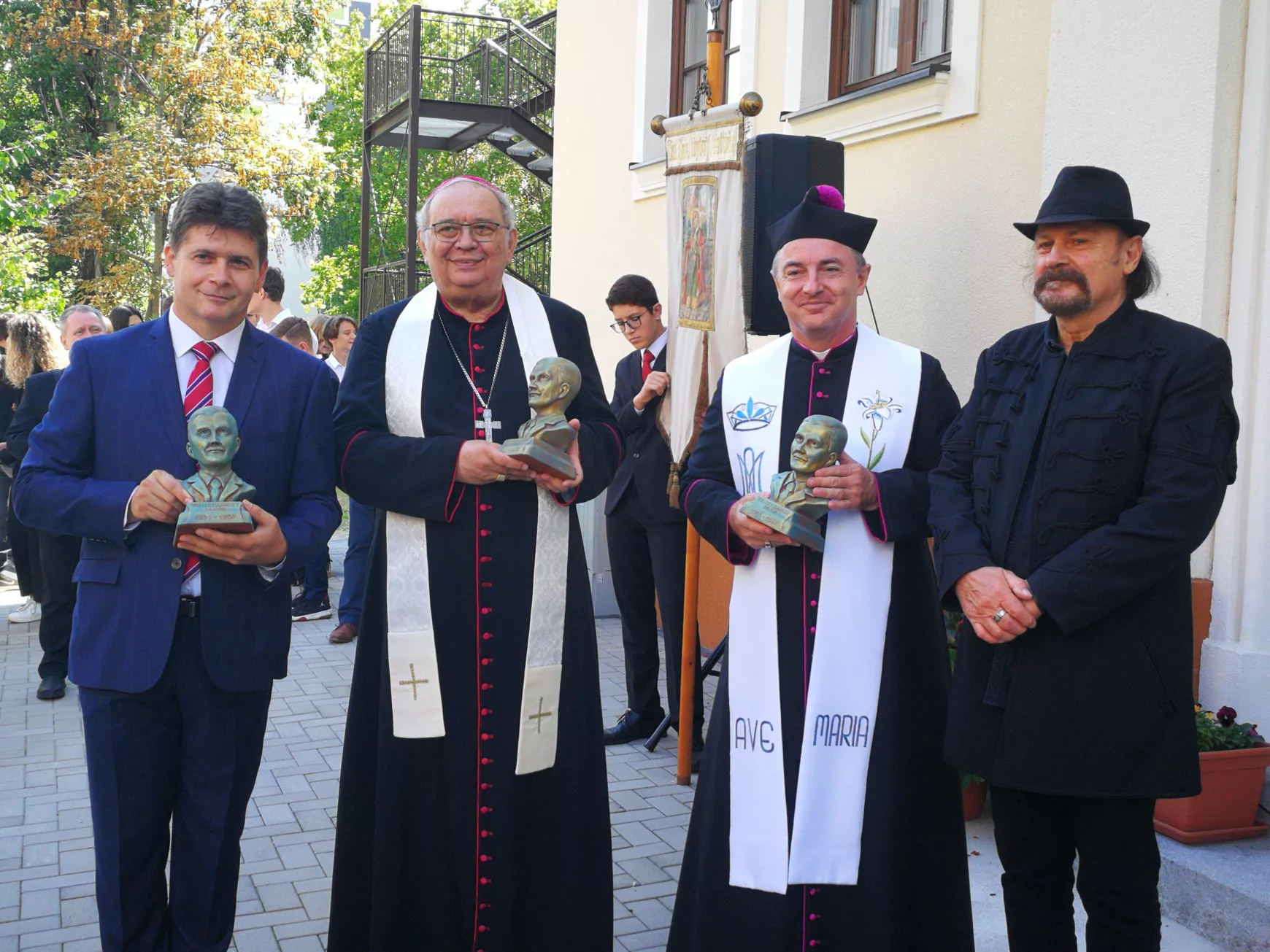 Boldog Salkaházi Sára-emléktáblával és kápolnával gazdagodott a Marianum Egyházi Iskolaközpont