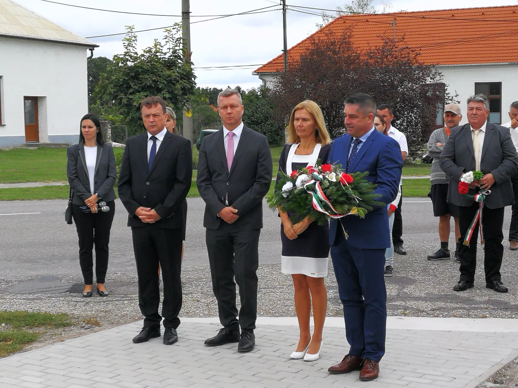 Turul-emlékműavatás a Szent Korona másának jelenlétében: „Kitárt szárnyaival továbbra is óvja a magyar nemzetet...!”
