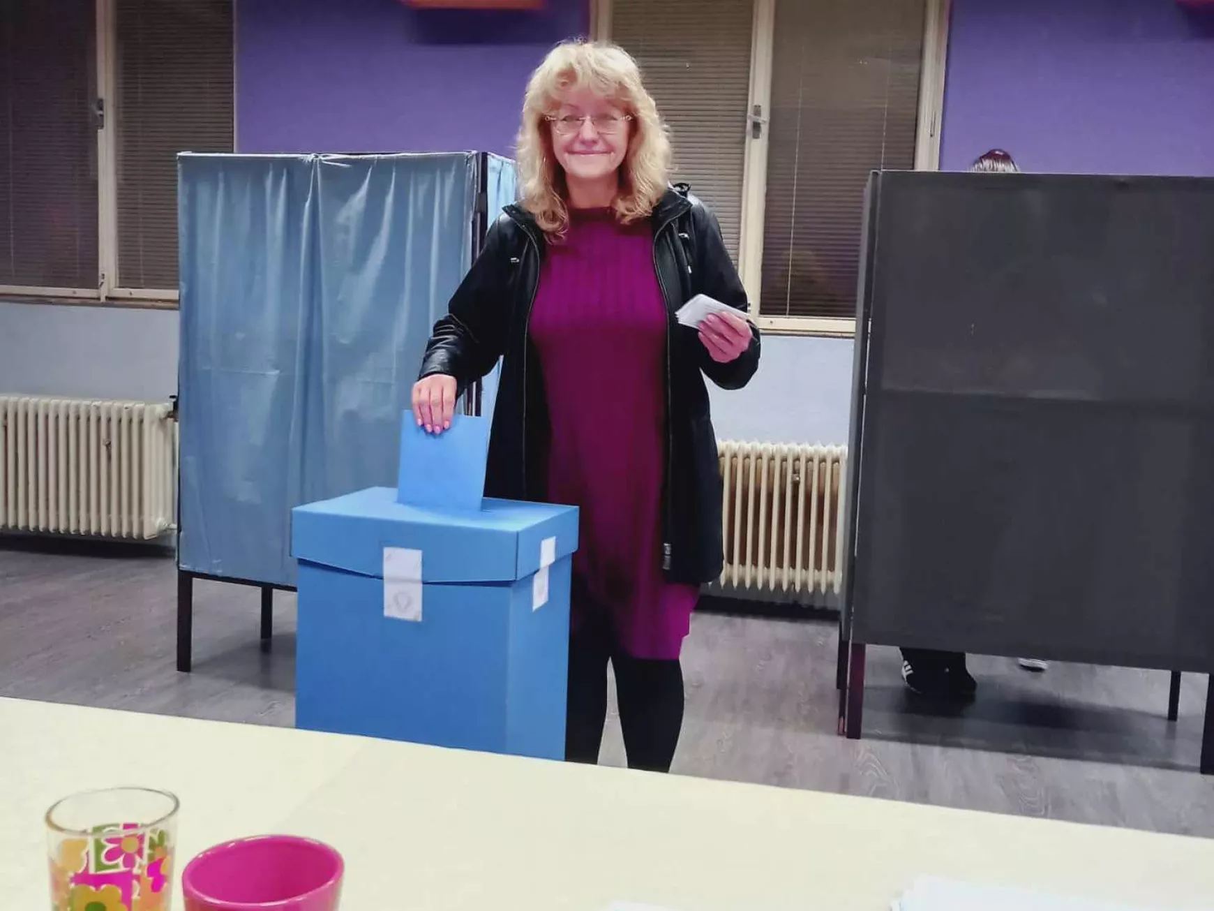 Basternák Ildikó szavaz 2022