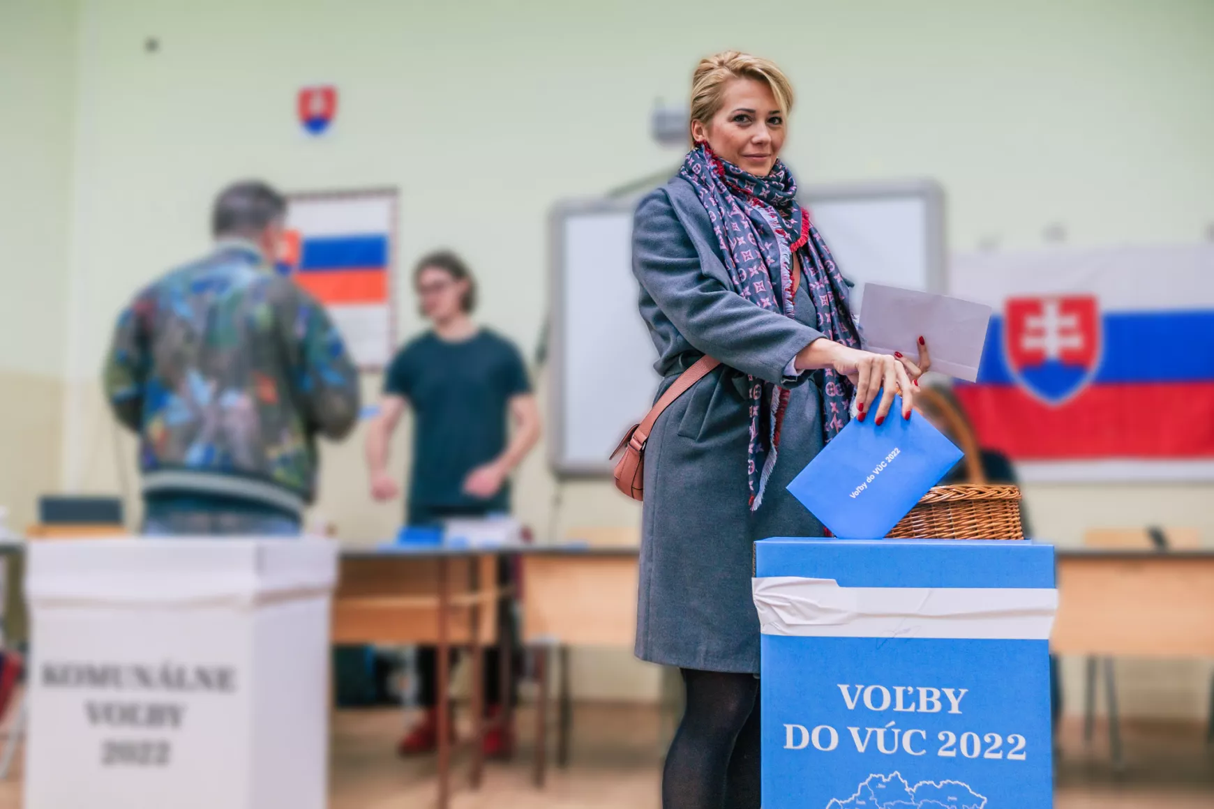 Bauer Ildikó szavaz 2022