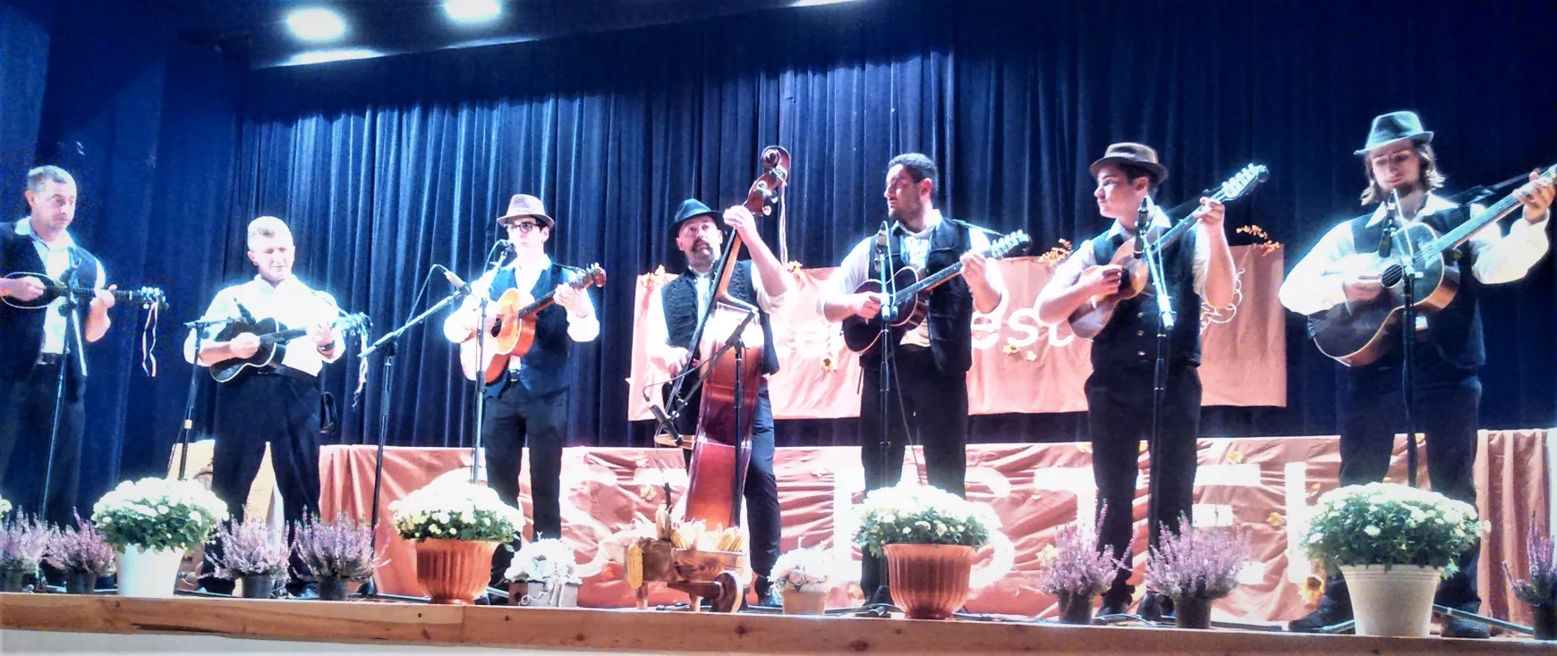 Tamburások