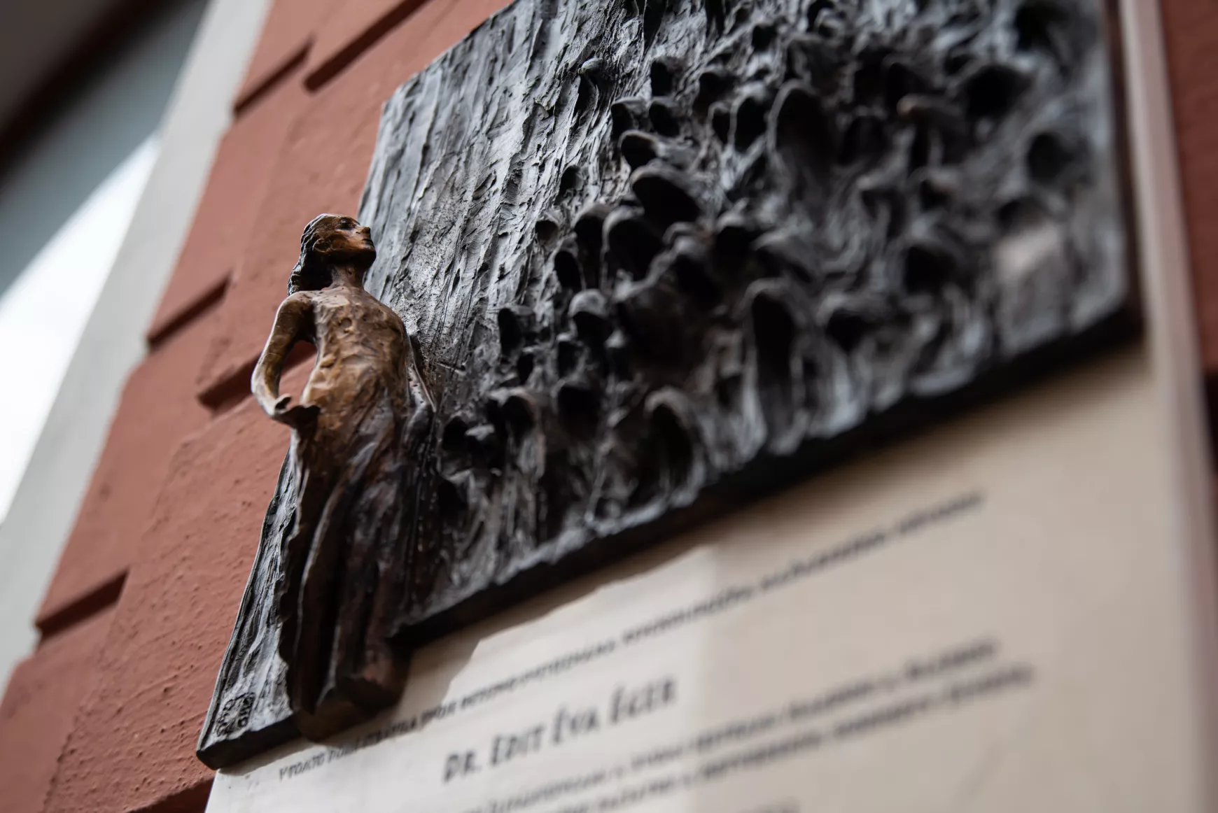 2022-11-26 Kassa, Éger Edit Éva, holokauszt-túlélő, emléktábla
