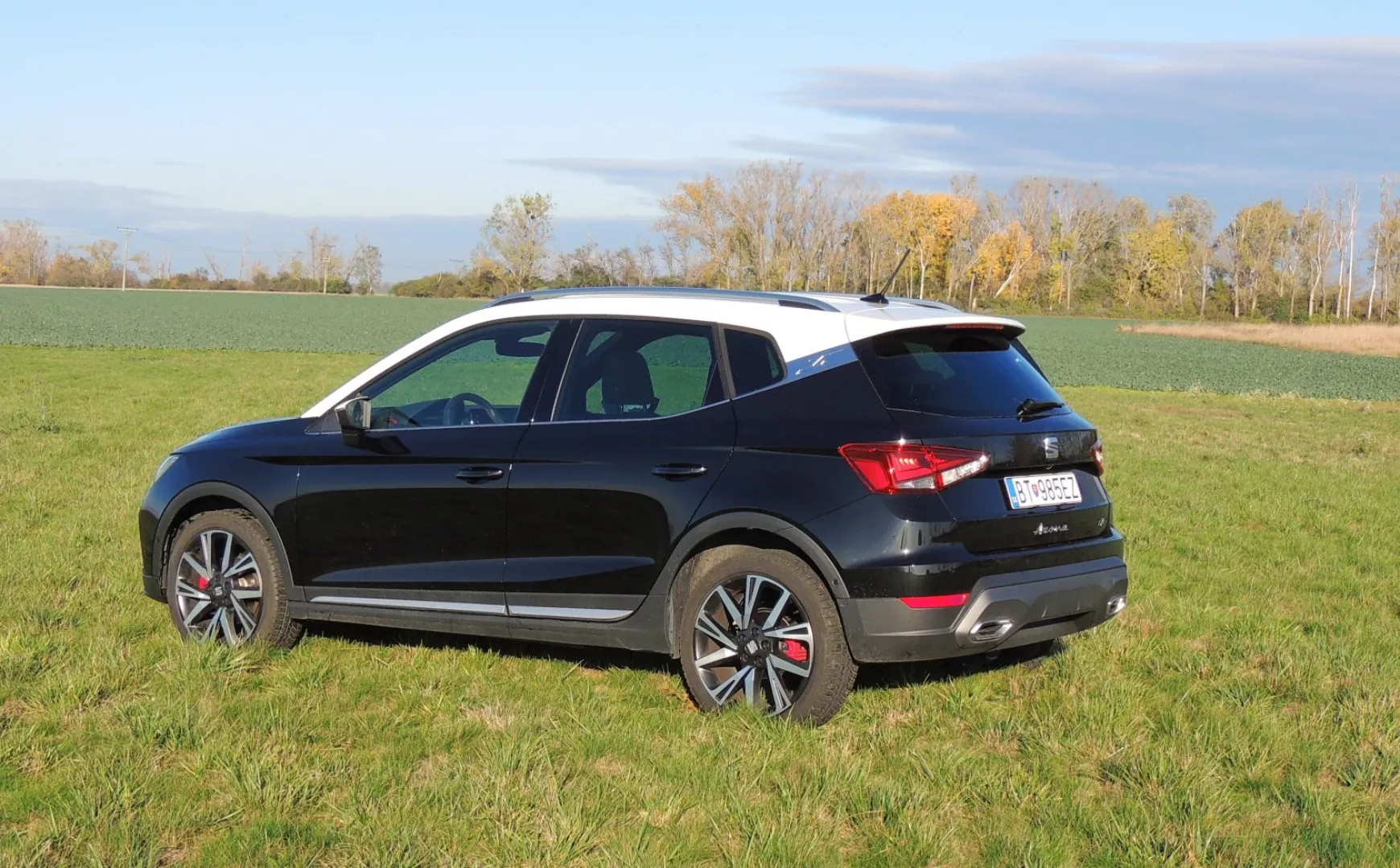 seat-arona-fr-02