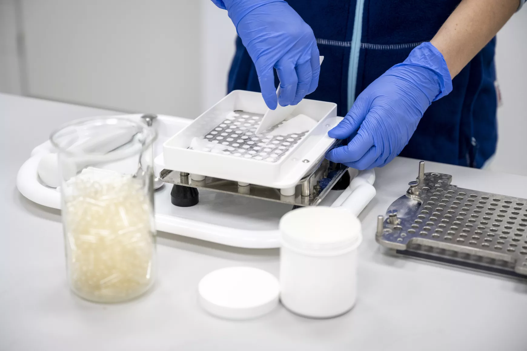 Többféle hiányzó gyógyszert el tudnak készíteni a komáromi kórházi patikusok