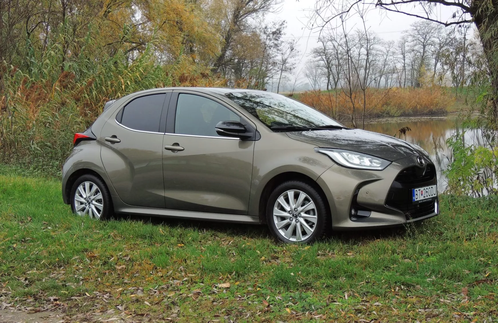 Mazda2 Hybrid Select