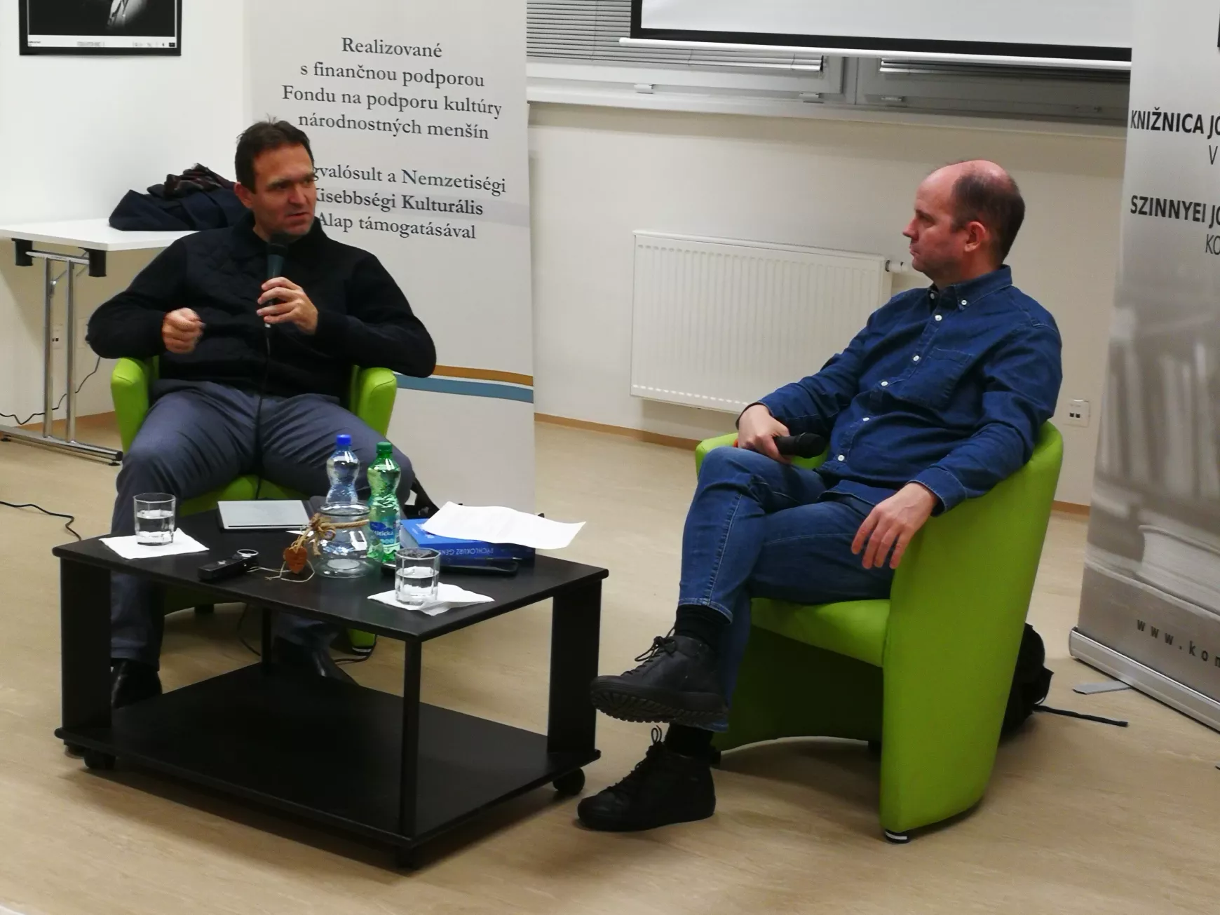  Gyorstalpaló a zsenialitásról – könyvbemutató beszélgetés Ódor Lajossal, a Szlovák Nemzeti Bank alelnökével a Szinnyei József K