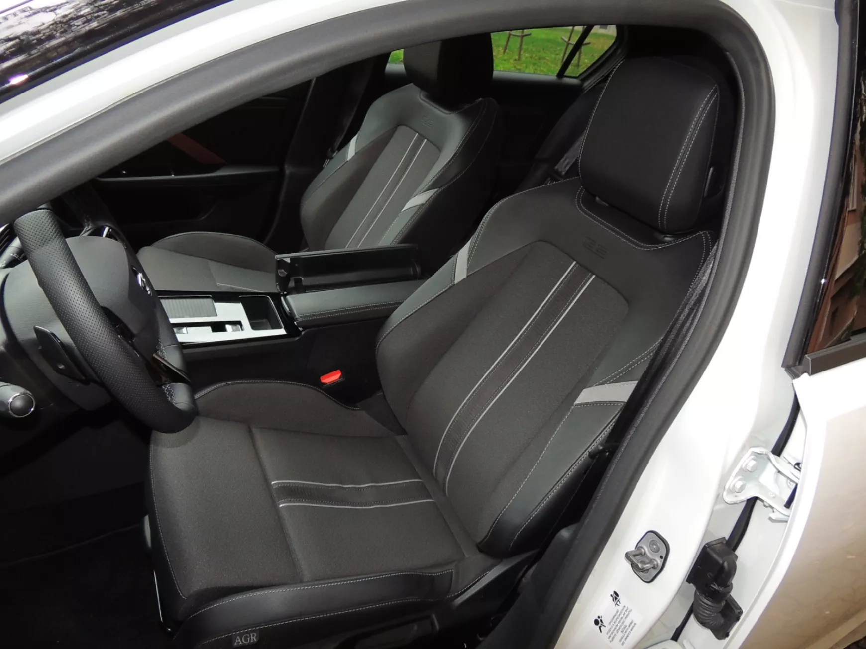 opel-astra-phev-ult-06