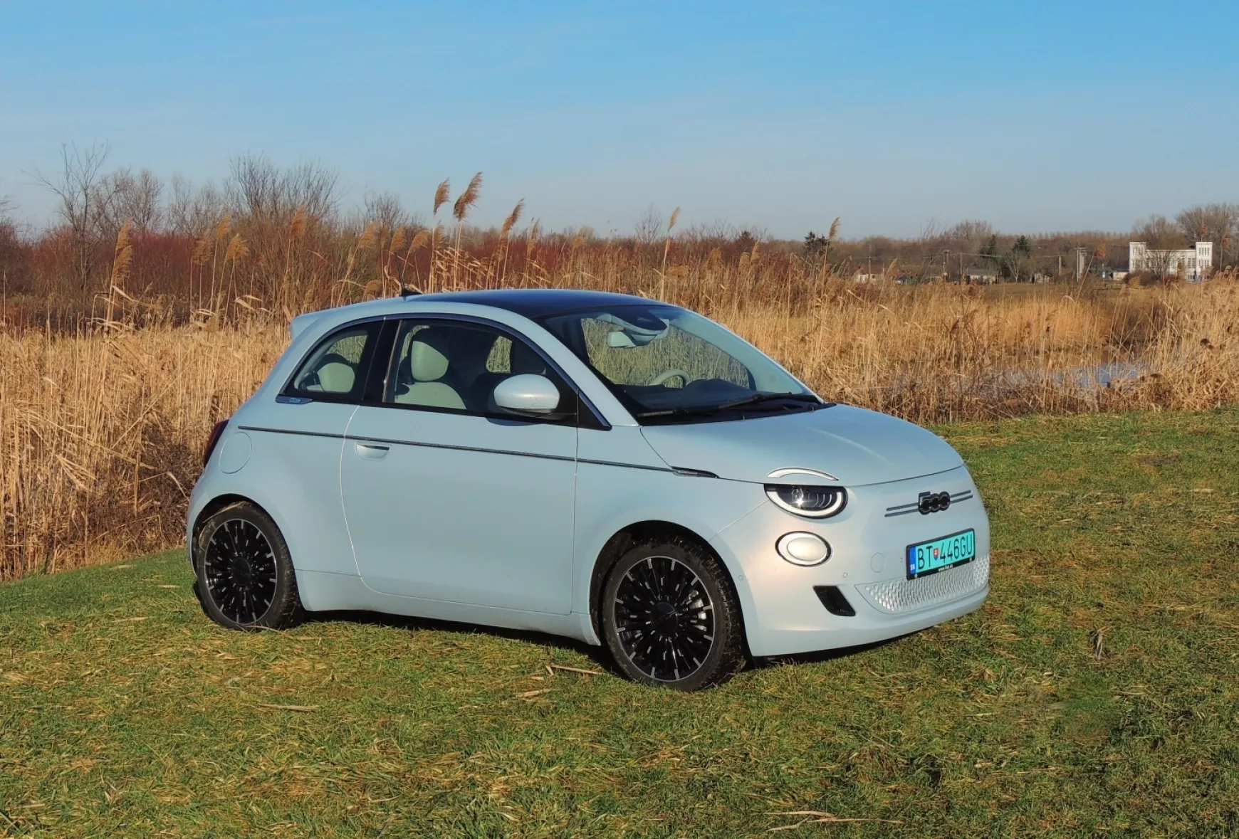 Fiat 500e La Prima
