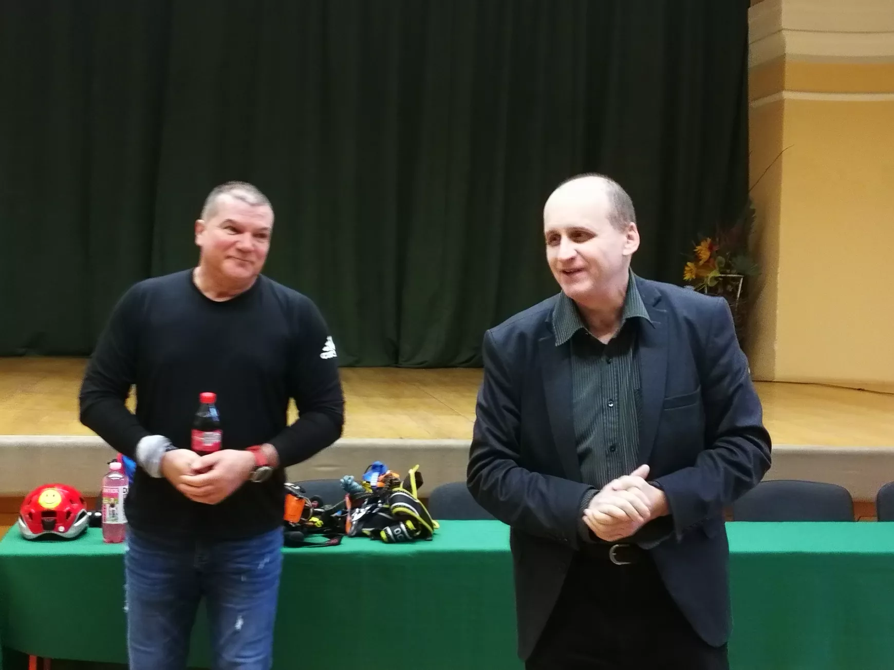 Virtuális hegyi túrán jártak a „selyés” gimisek