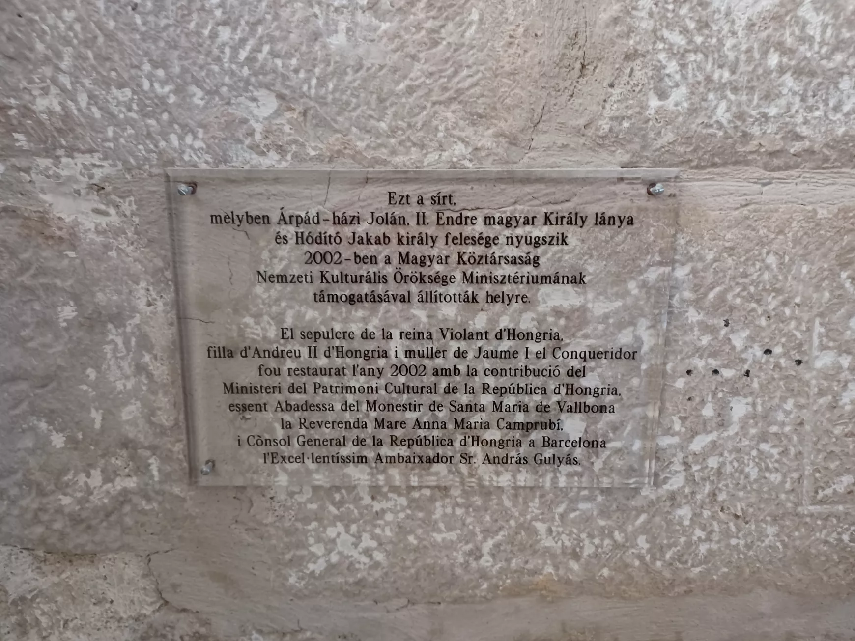 Vallbona: emléktábla