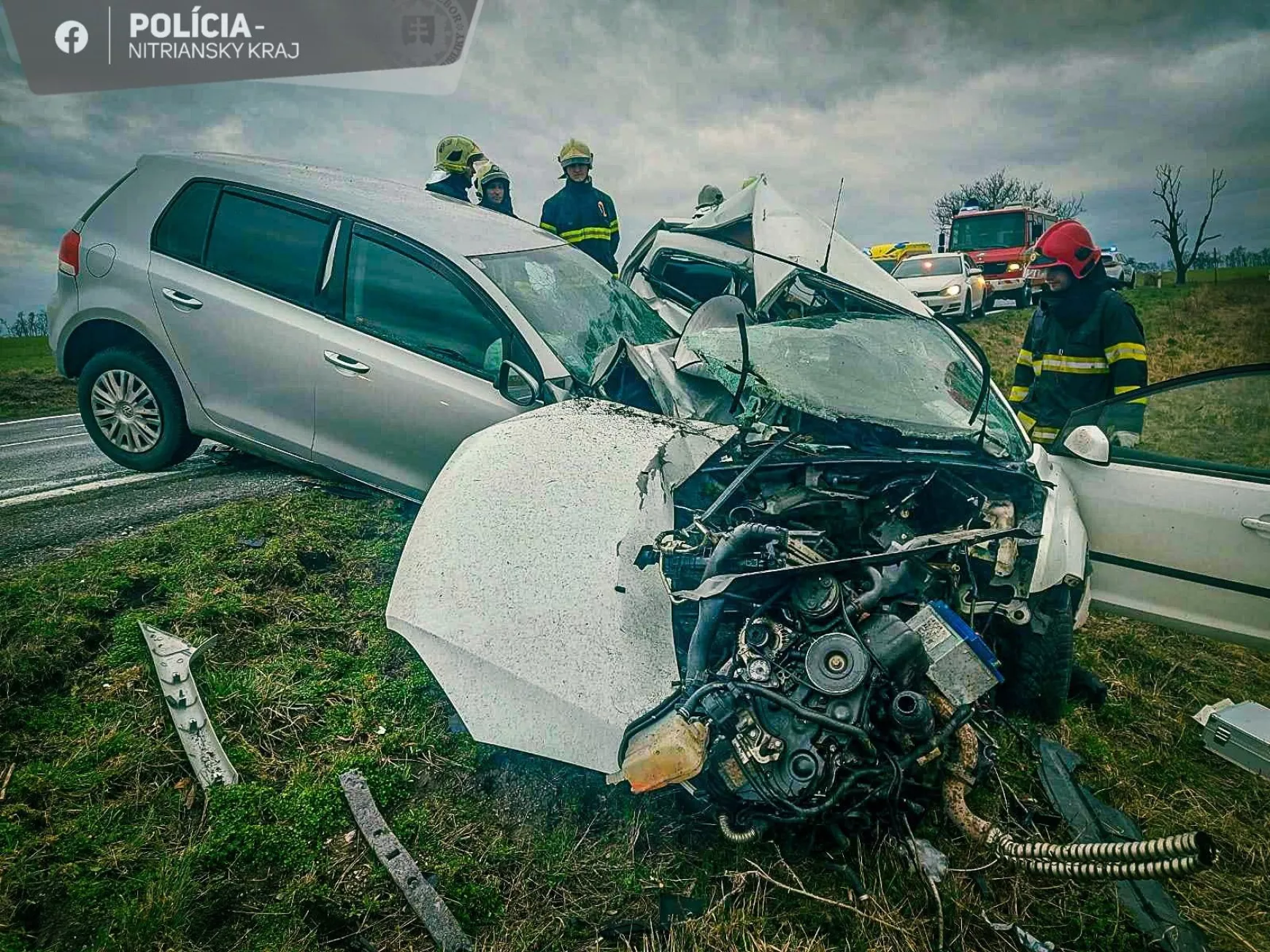 Szörnyű baleset: esélye sem volt a sofőrnek a felismerhetetlenségig összetört autóban