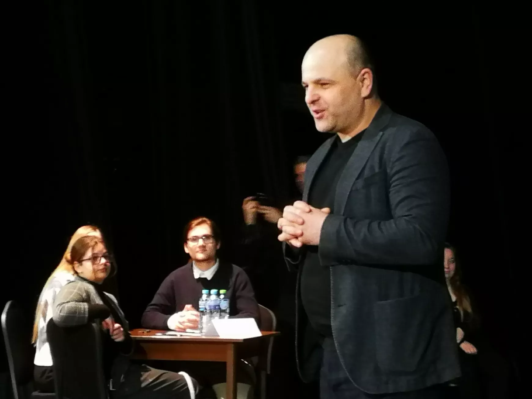 Madách nyomában: 8 diákcsapat vetélkedhetett a komáromi színházi döntőben KÉPEKKEL 
