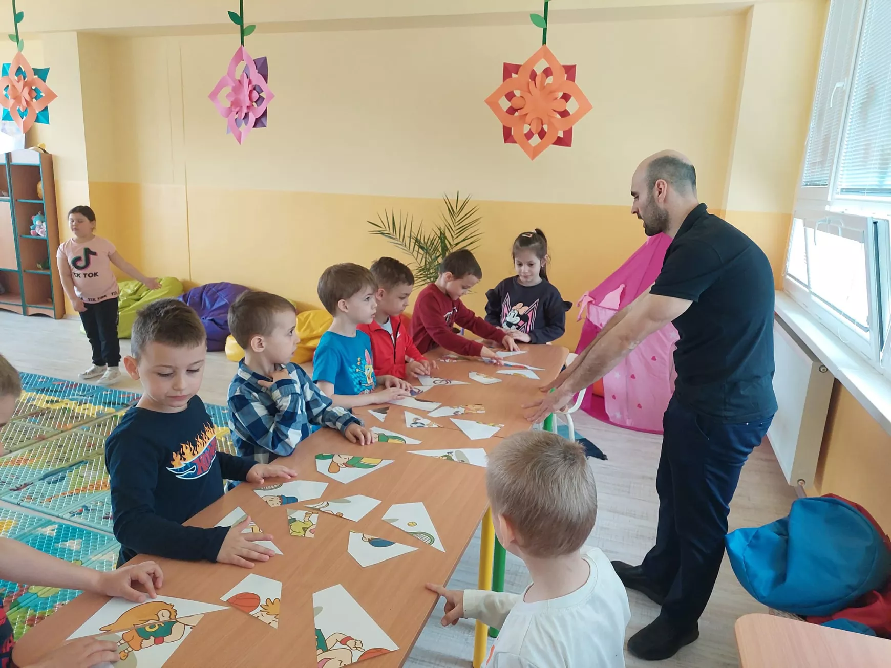A komáromi alapiskolákban közel kétszer annyi lehet a magyar elsős, mint a szlovák