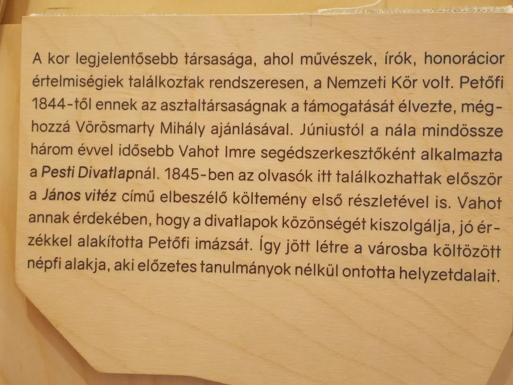 Petőfi-buszmustra és – könyvbemutató Komáromban KÉPEKKEL
