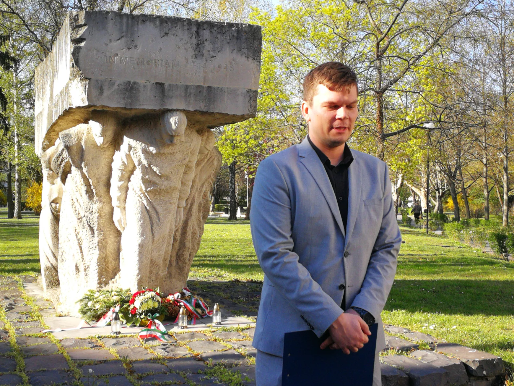 Köszönjük a meghurcolt elődeinknek, hogy mindvégig vállalták magyarságukat!