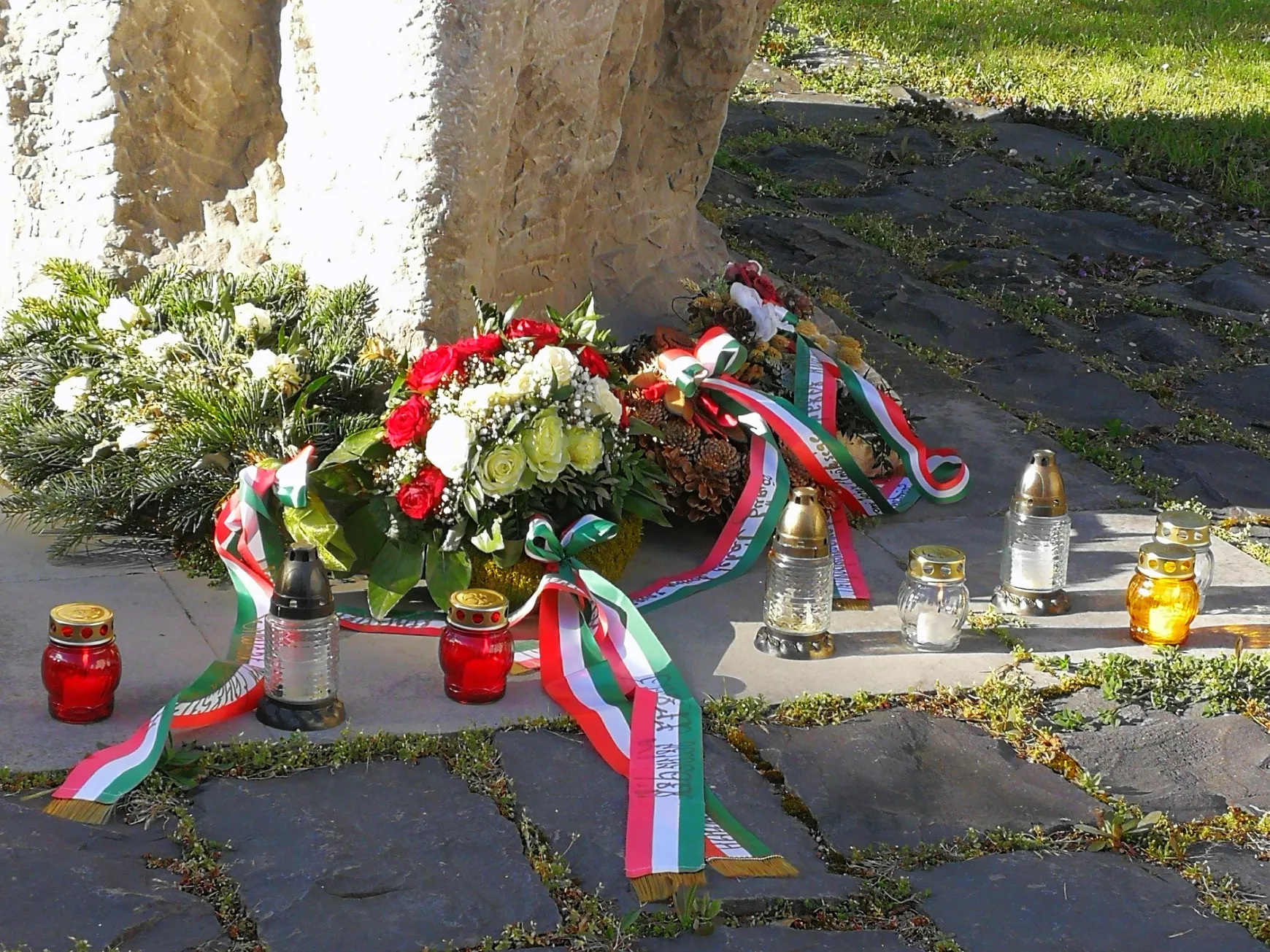 Köszönjük a meghurcolt elődeinknek, hogy mindvégig vállalták magyarságukat!