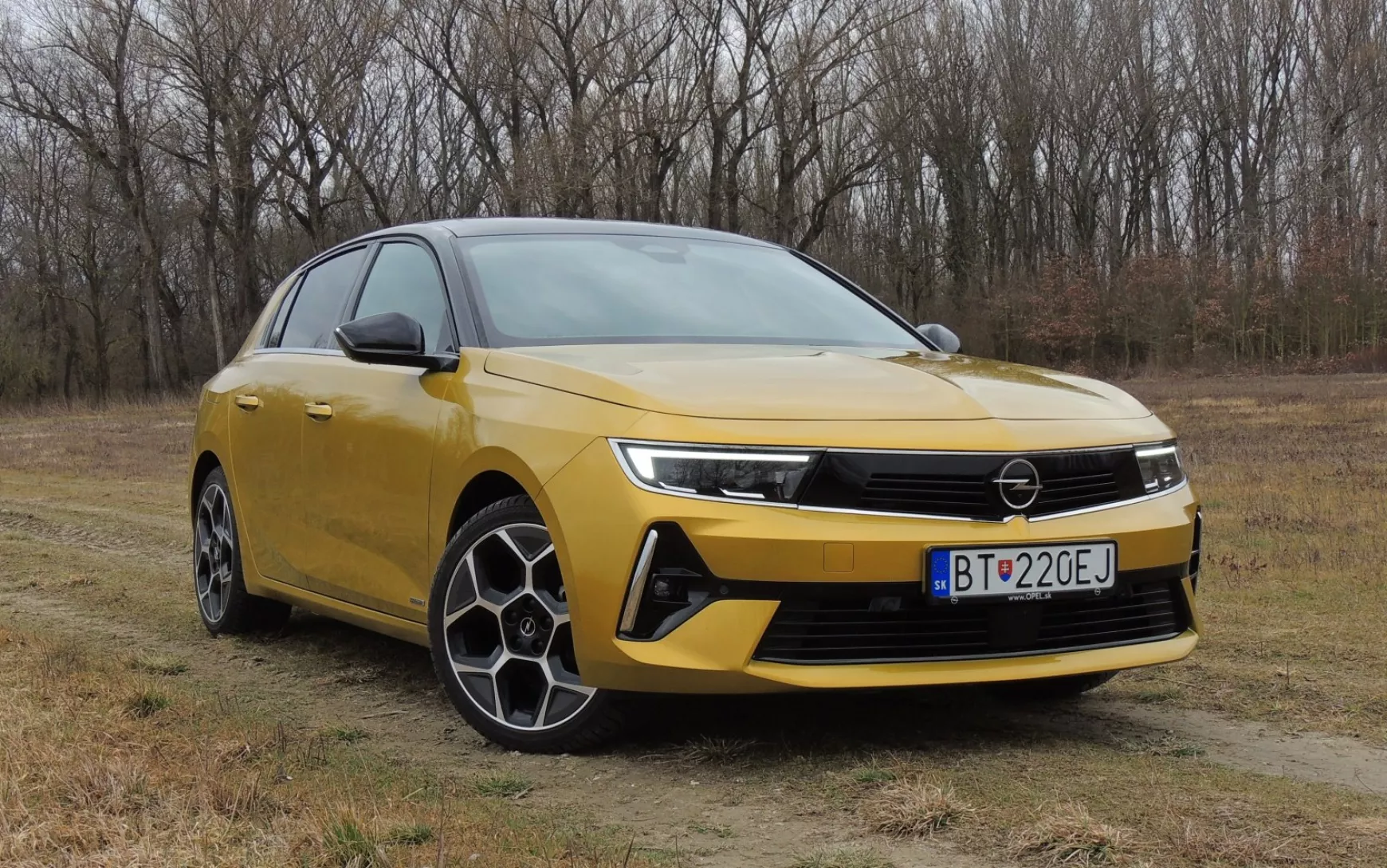 opel-astra-1-2-tgs-03