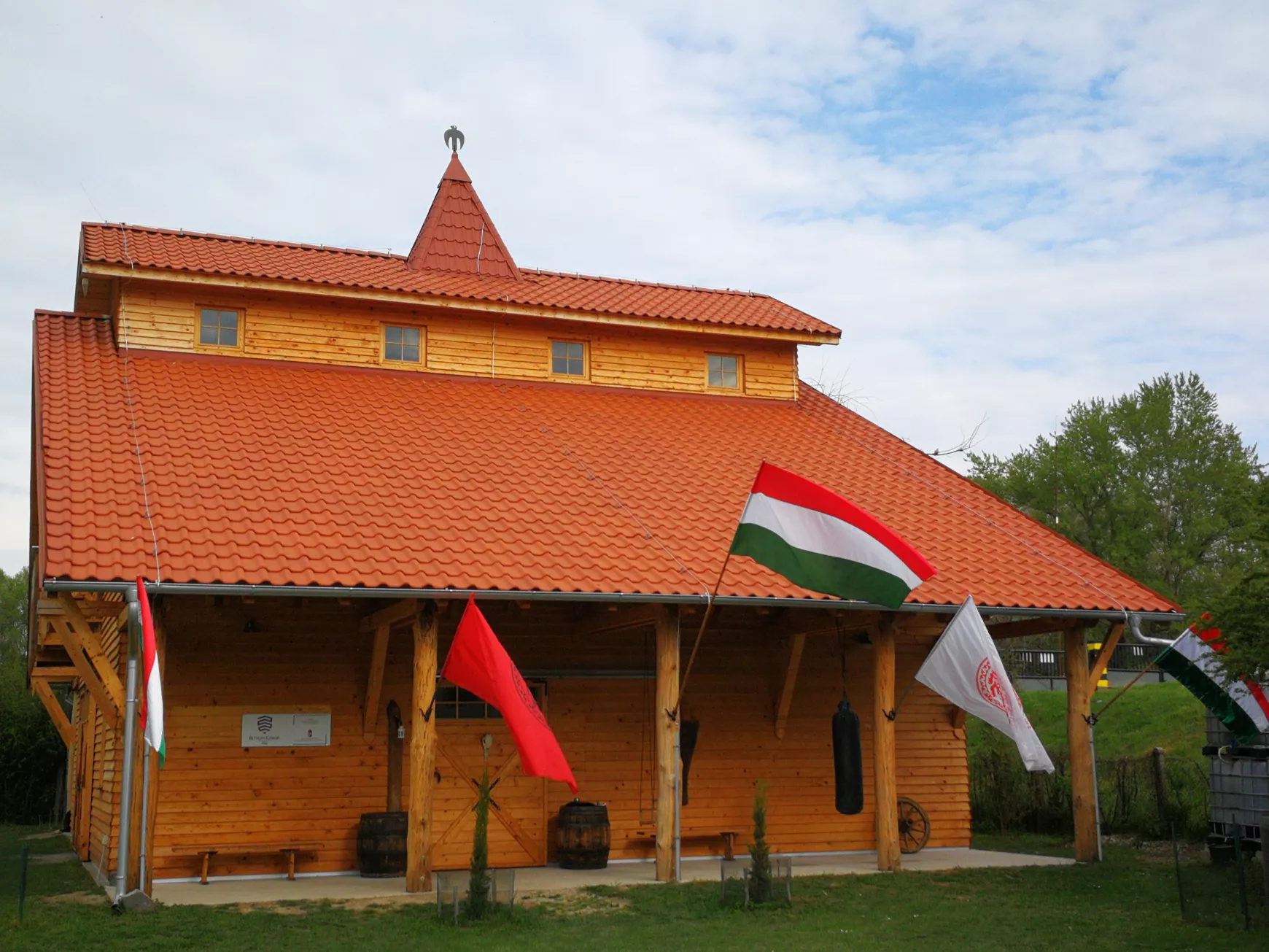 Nemzettudat-erősítő Atilla Palota-mustra a Vermes Törzsnél KÉPEKKEL
