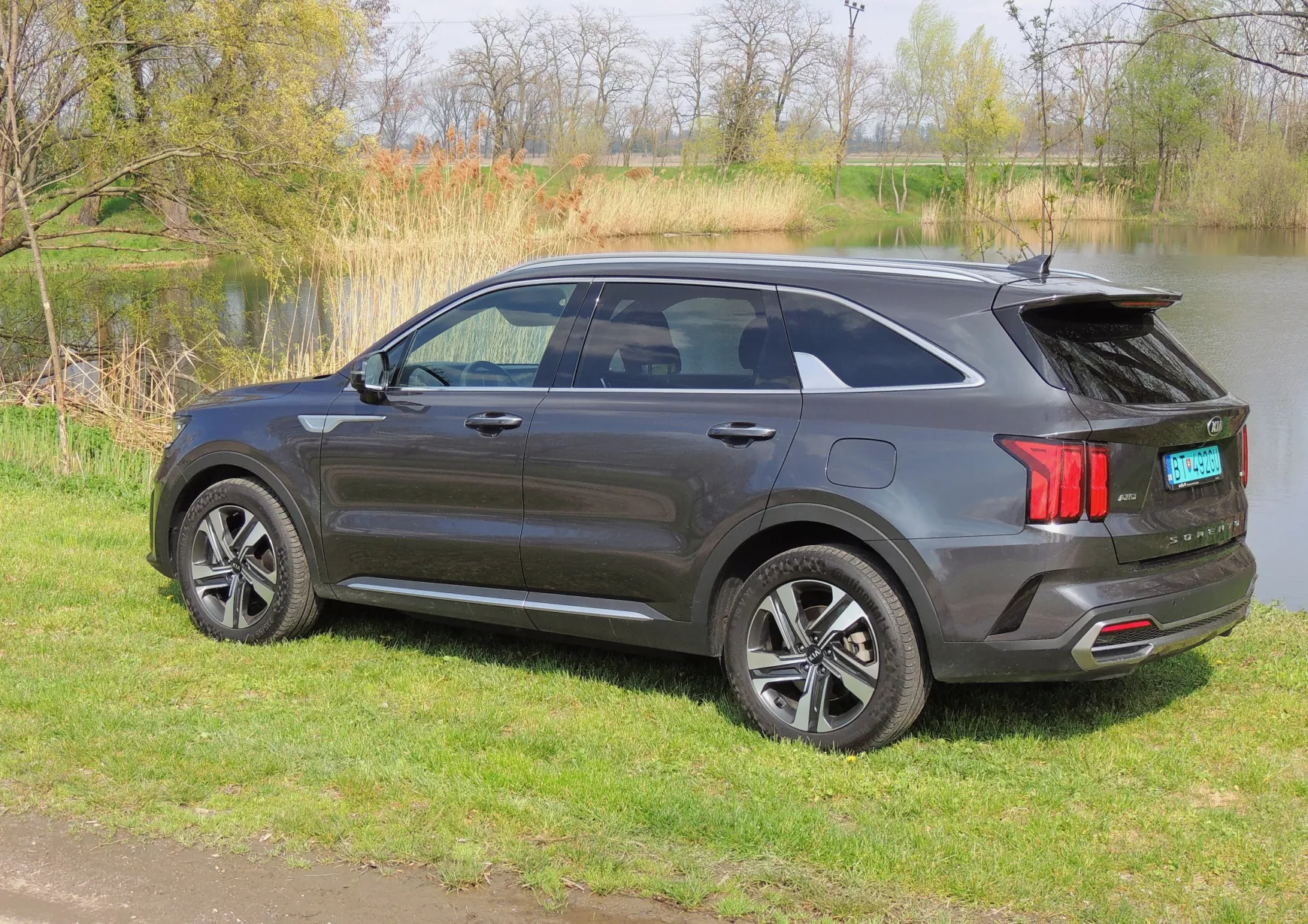 kia-sorento-t-gdi-phev-platinum-03