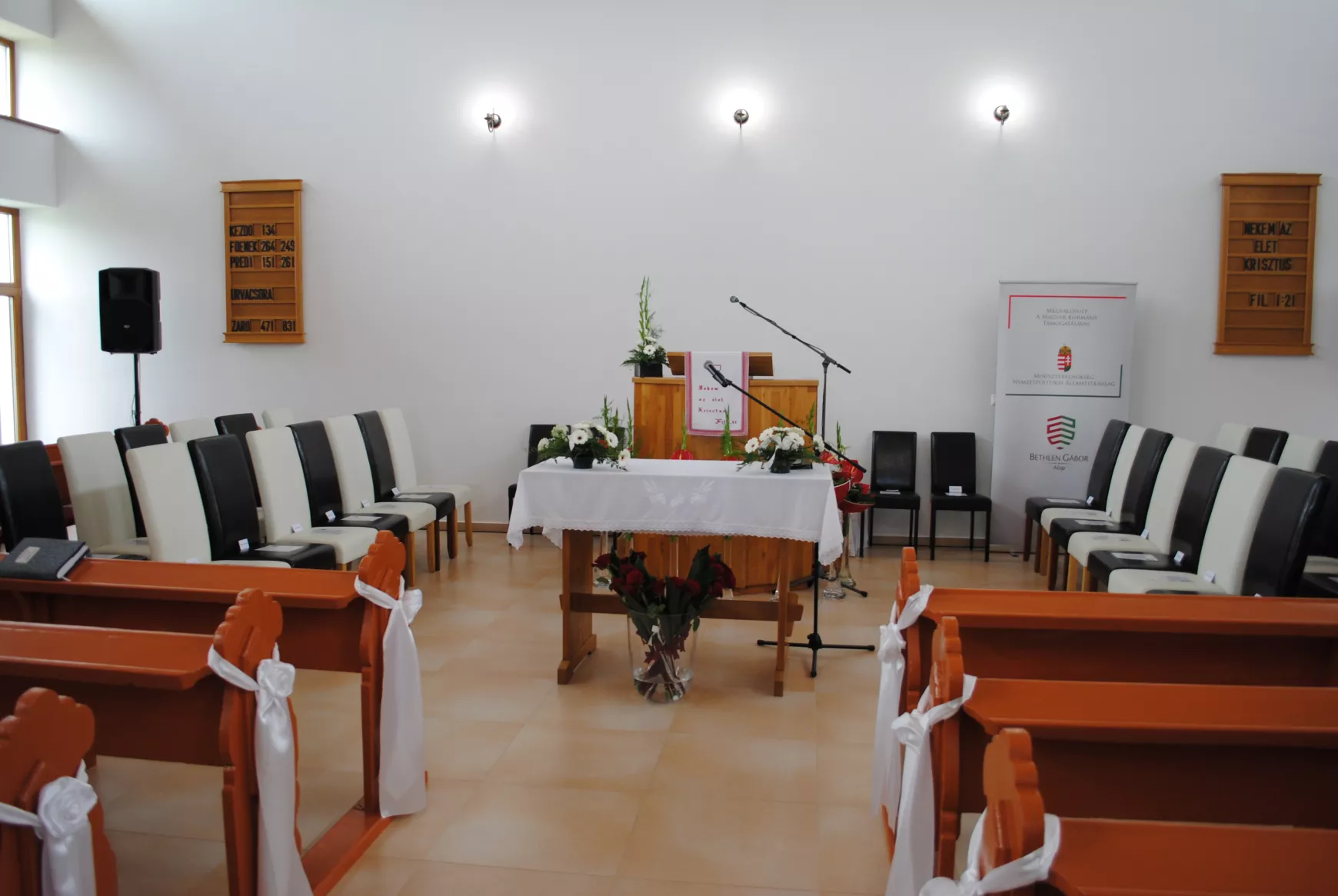 felavattak-bos-uj-reformatus-templomat-03
