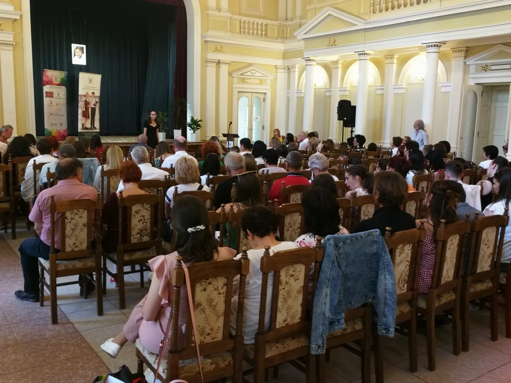 Egyházi Ákos, a komáromi Eötvös Utcai Alapiskola diákja kapta a Kaszás Attila-díjat 
