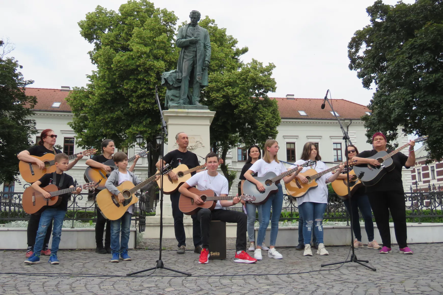 XXX. TMOV megnyitója a Tompa téren