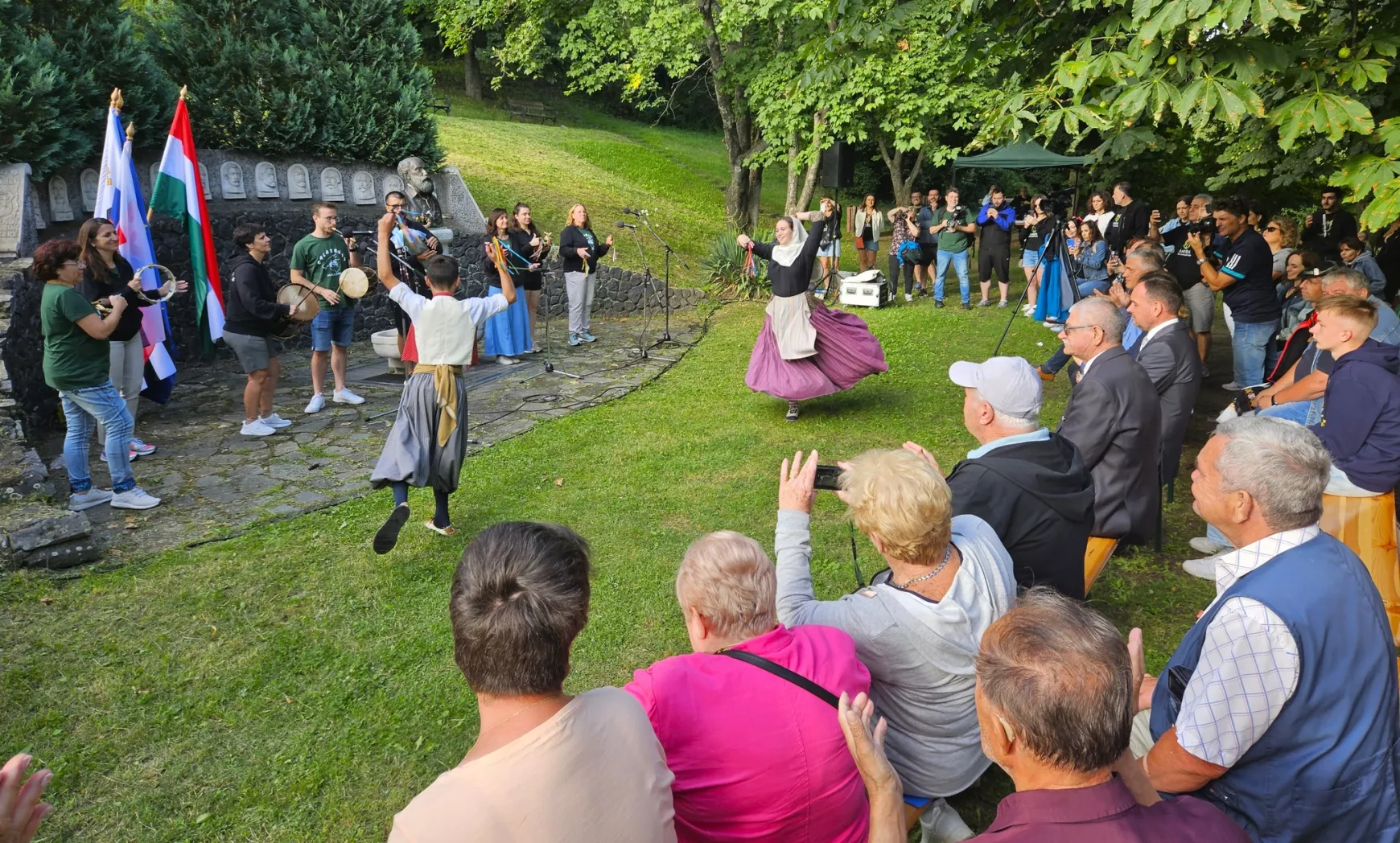 Folklór fesztivál