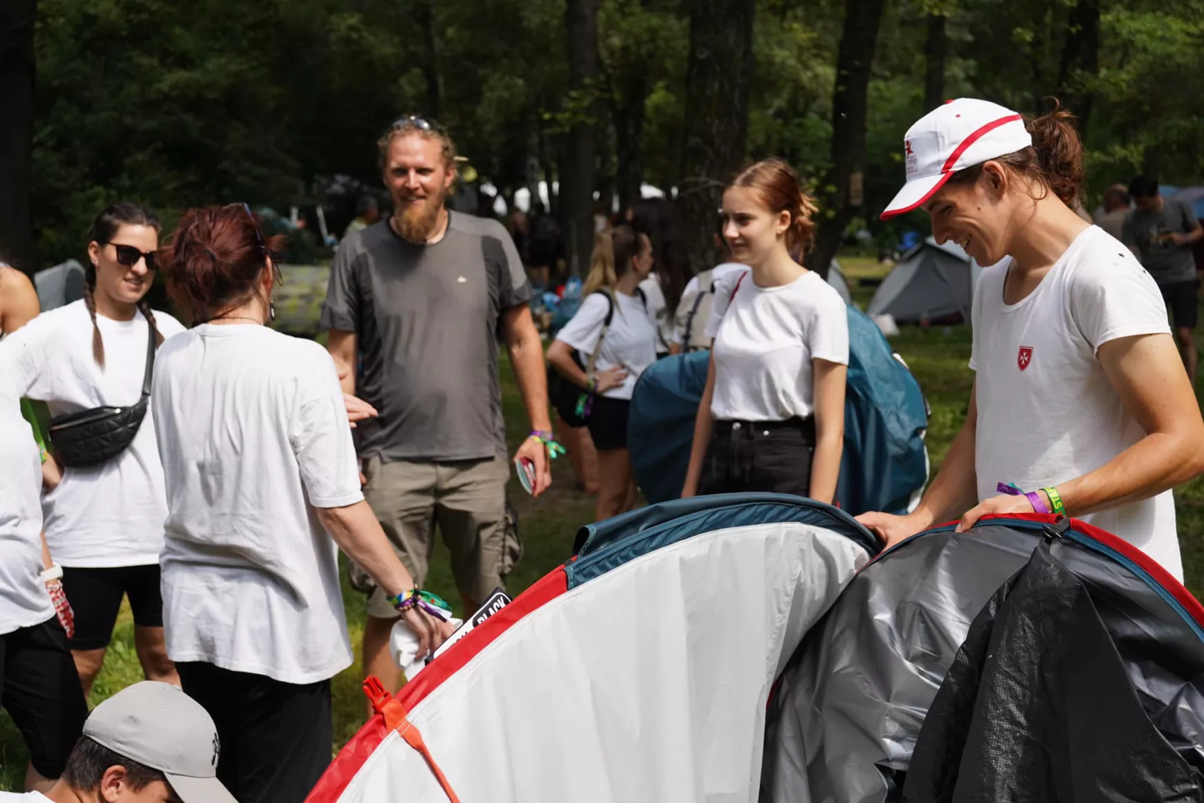 Sziget Fesztivál sátrak Magyar Máltai Szeretetszolgálat