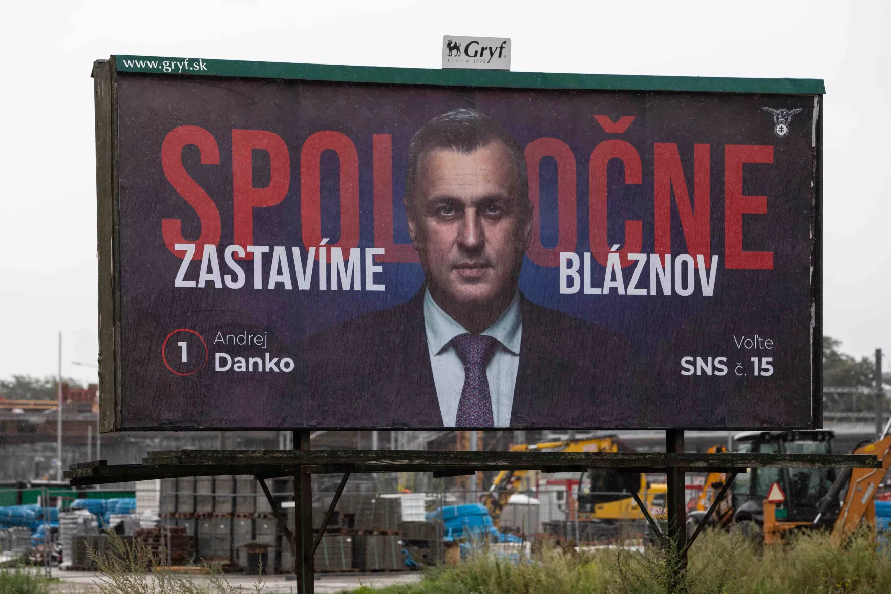 SNS óriásplakát