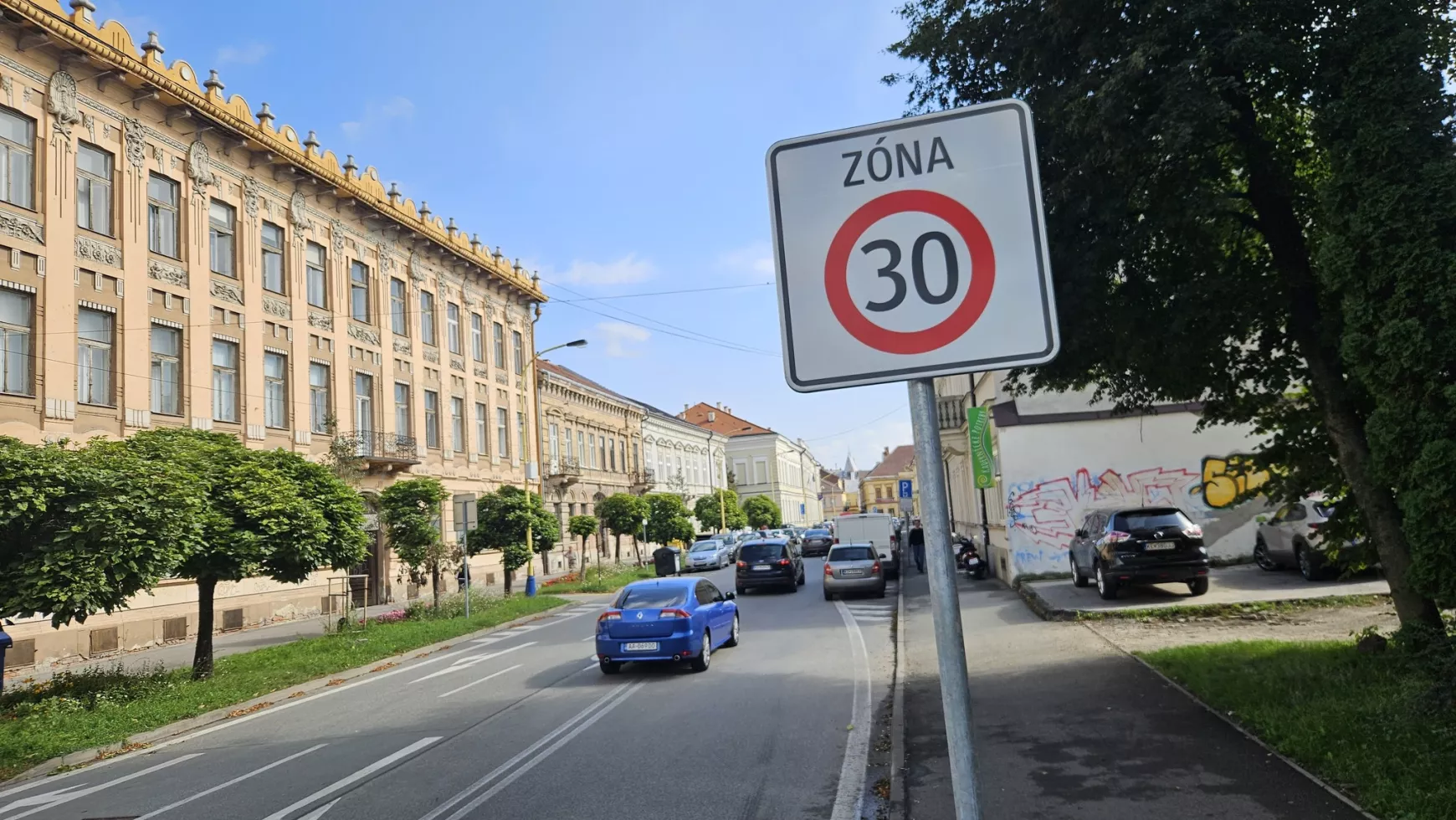 Kassa, 30-as, sebesség, gyalogos zóna