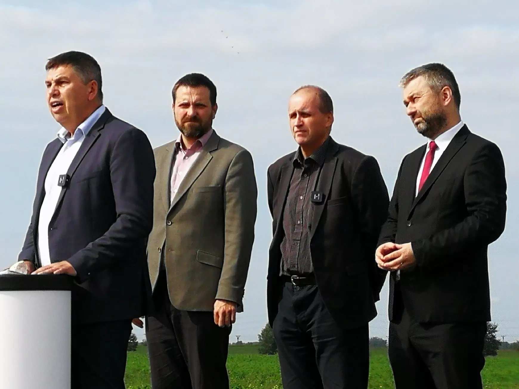 Pótolnák az infrastrukturális fejlesztések terén mutatkozó hiányt KÉPEKKEL