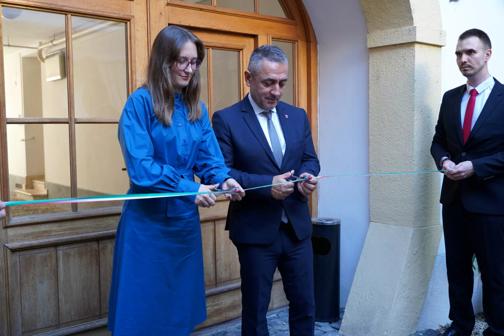 Voda Zsófia és Potápi Árpád János megnyitják az új kollégiumi részleget