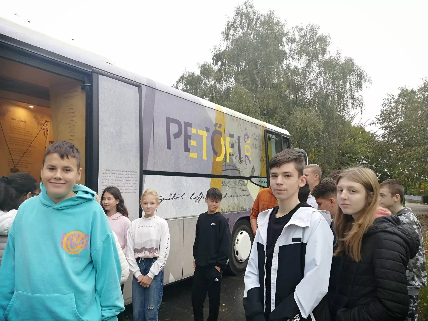 Petőfi irodalmi busz