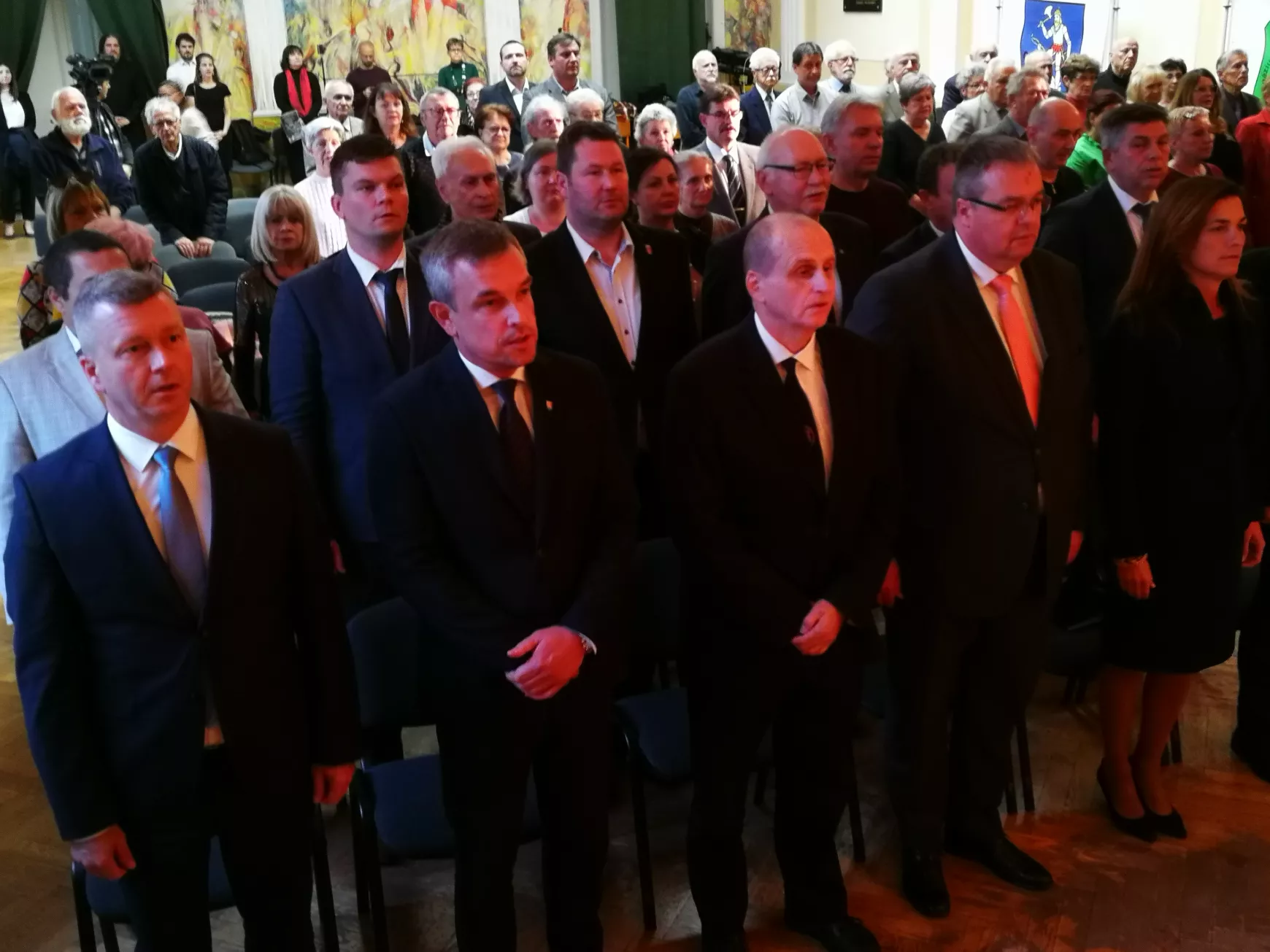 „Az ’56-osok bátorsága és hazaszeretete világszerte összeköt minket” KÉPEKKEL
