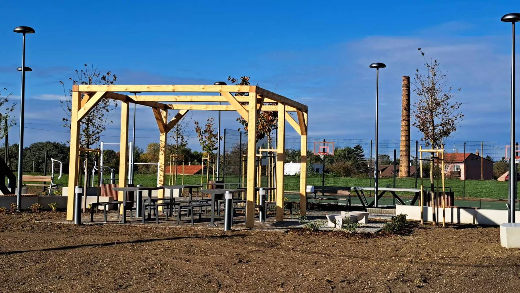 Többfunkciós pihenőpark létesült Komárom-Kabátfalun KÉPEKKEL