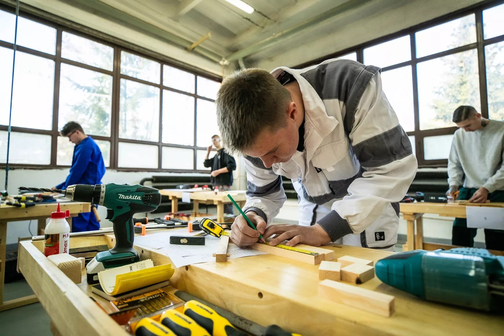 Asztalos verseny