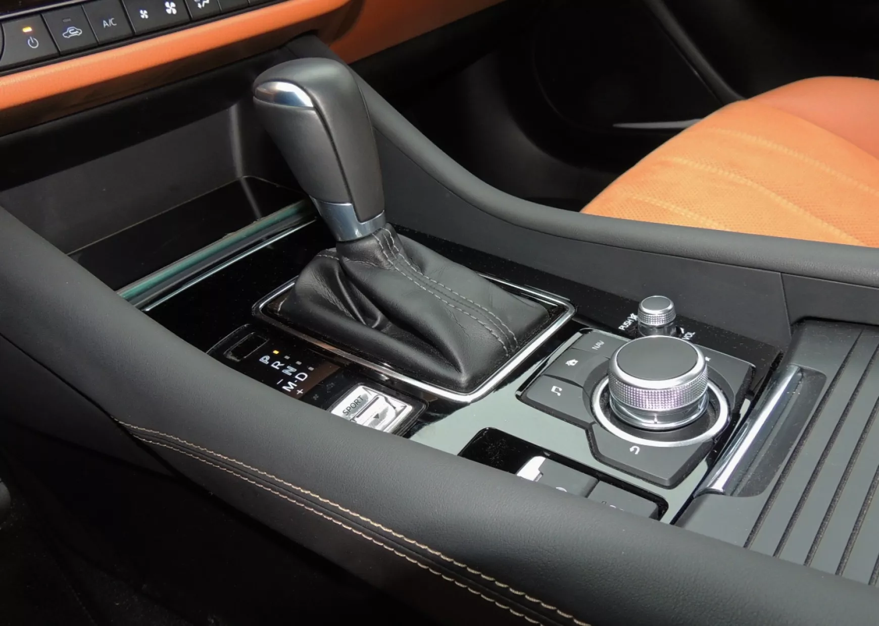Mazda 6 Skyactiv-G 20th Anniversary