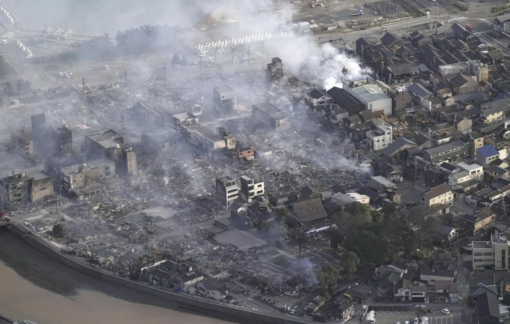 aptopix_japan_earthquake951420009458.jpg