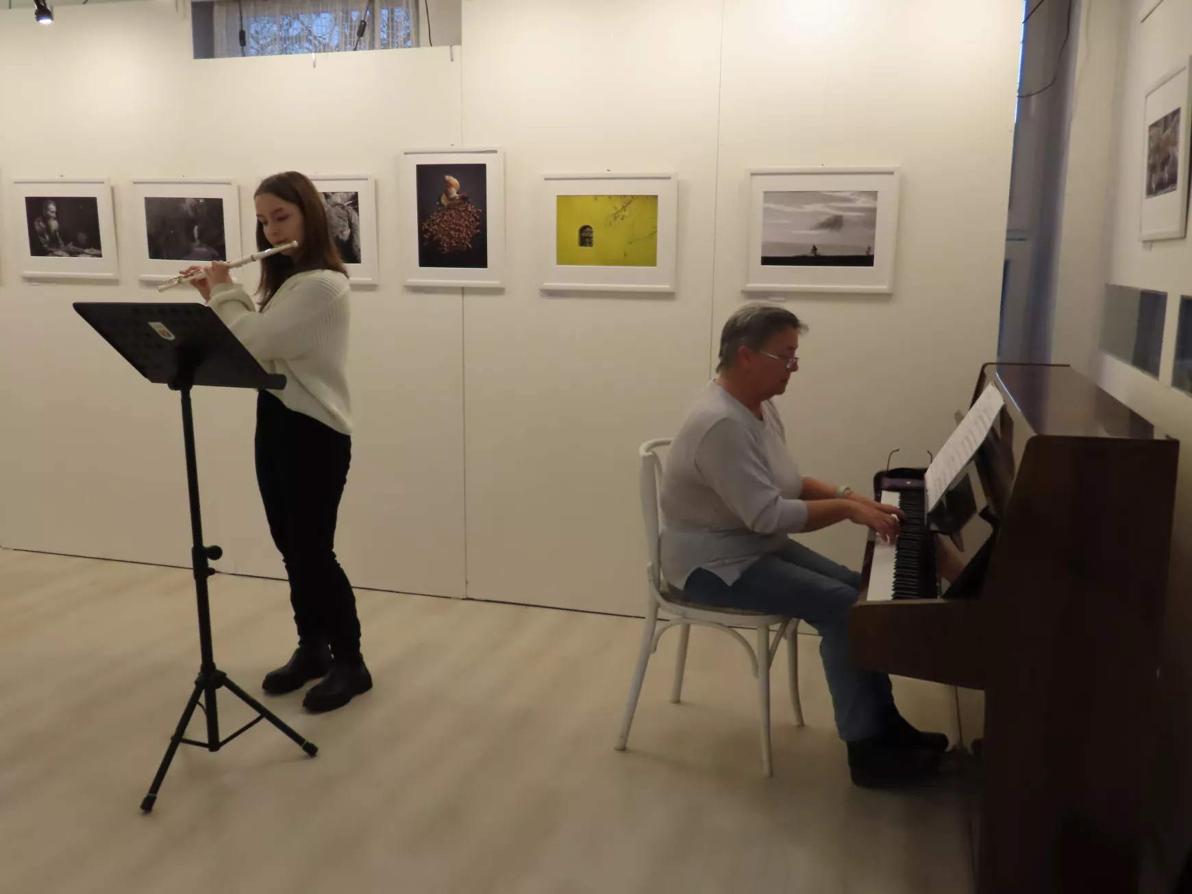 Ondró Fanni  diák és Dagmar Jarková tanár a Liszt Ferenc Művészeti Alapiskolából